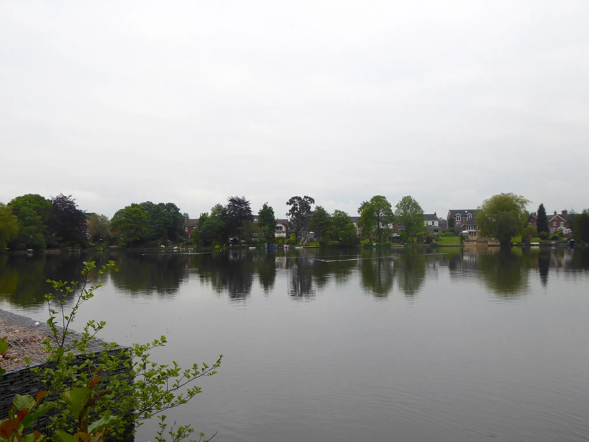 Photo showing: Alsager Mere