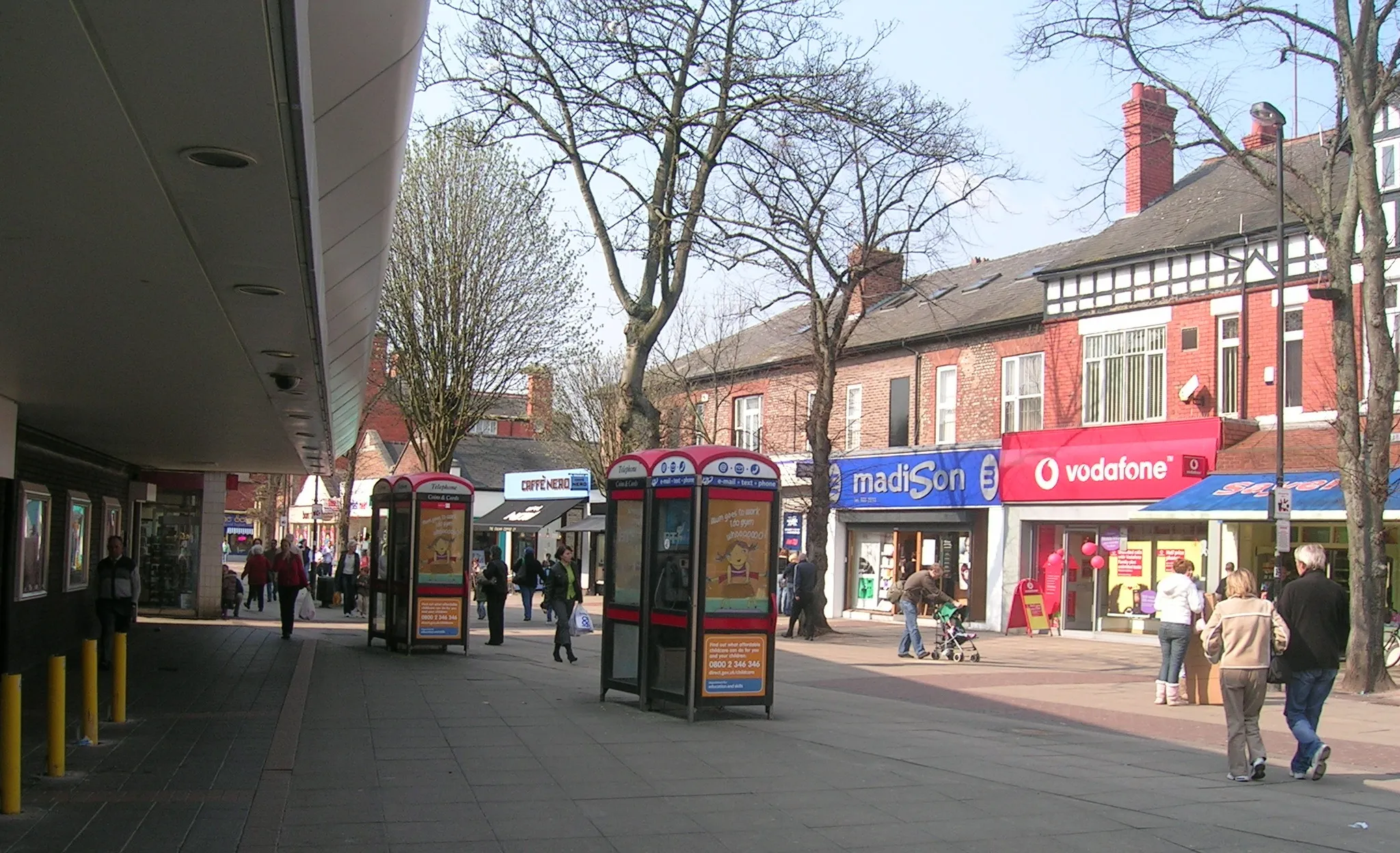Photo showing: Sale shopping centre