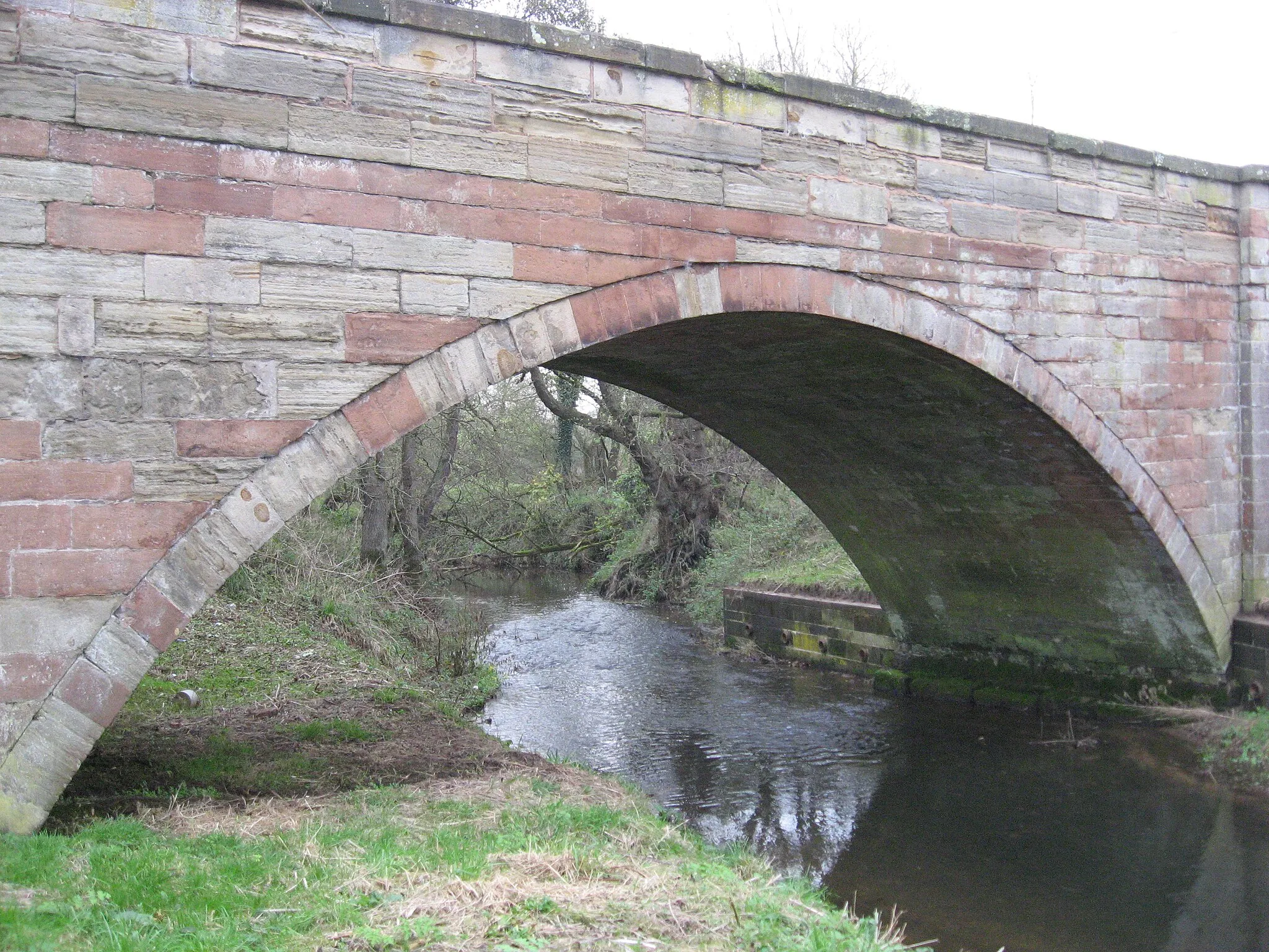 Photo showing: Photograph of Ashbrook Bridge, Darnham, Cheshire