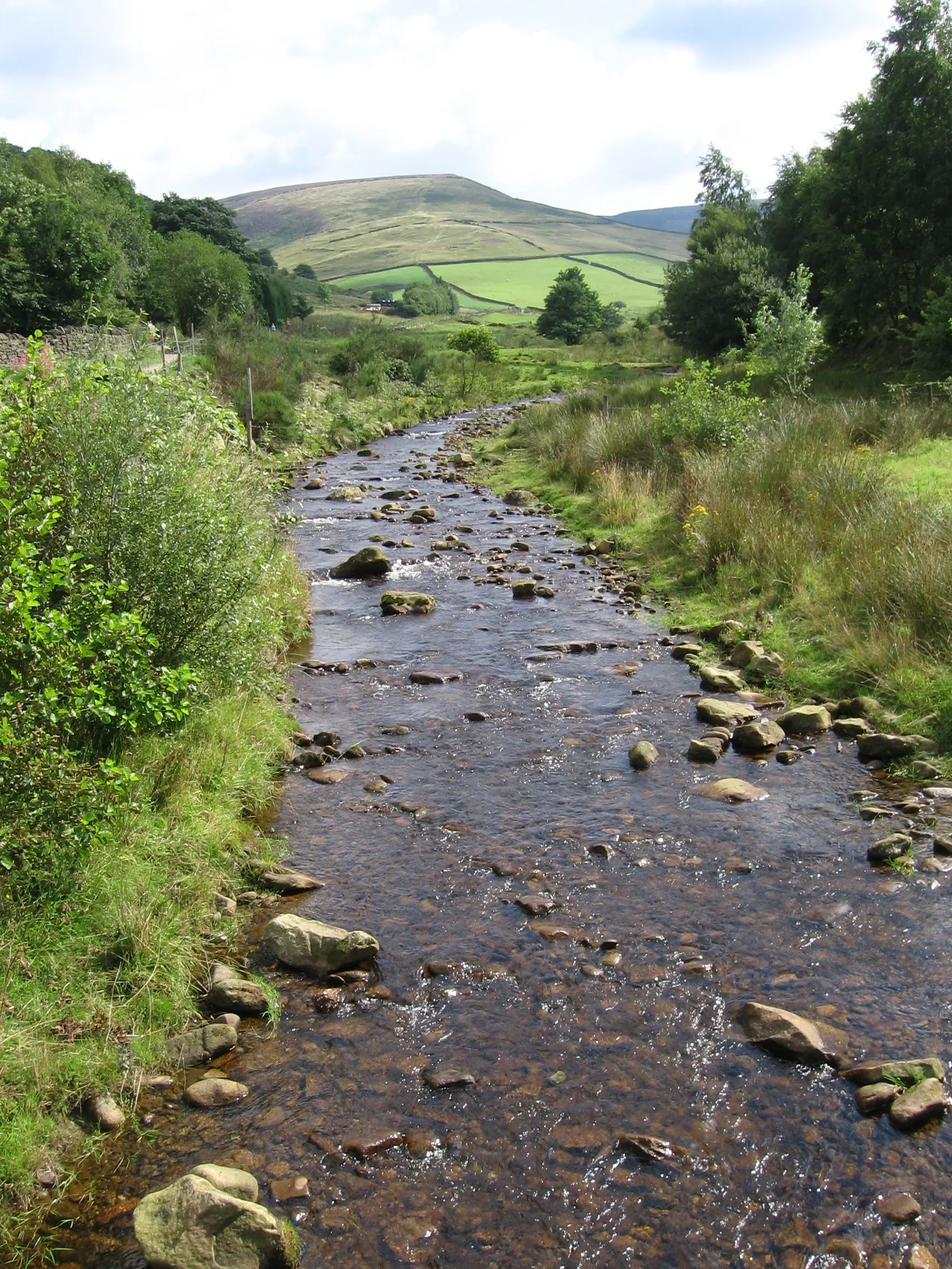 Photo showing: Glossop - Shelf Brook