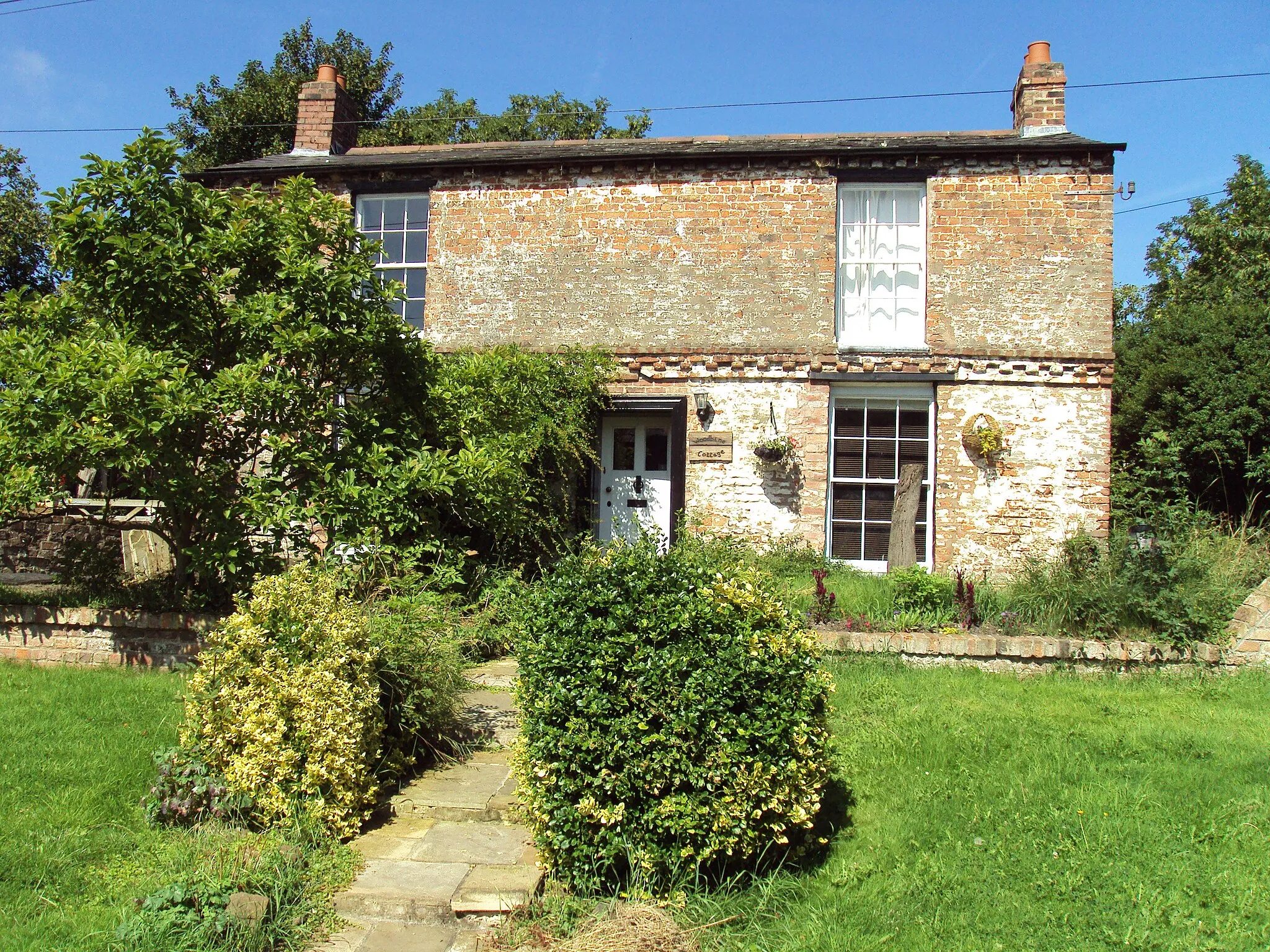 Photo showing: Shotwick, Wirral, Cheshire, England.