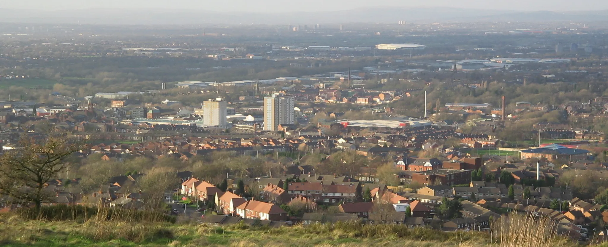 Photo showing: Hyde from Werneth Low.