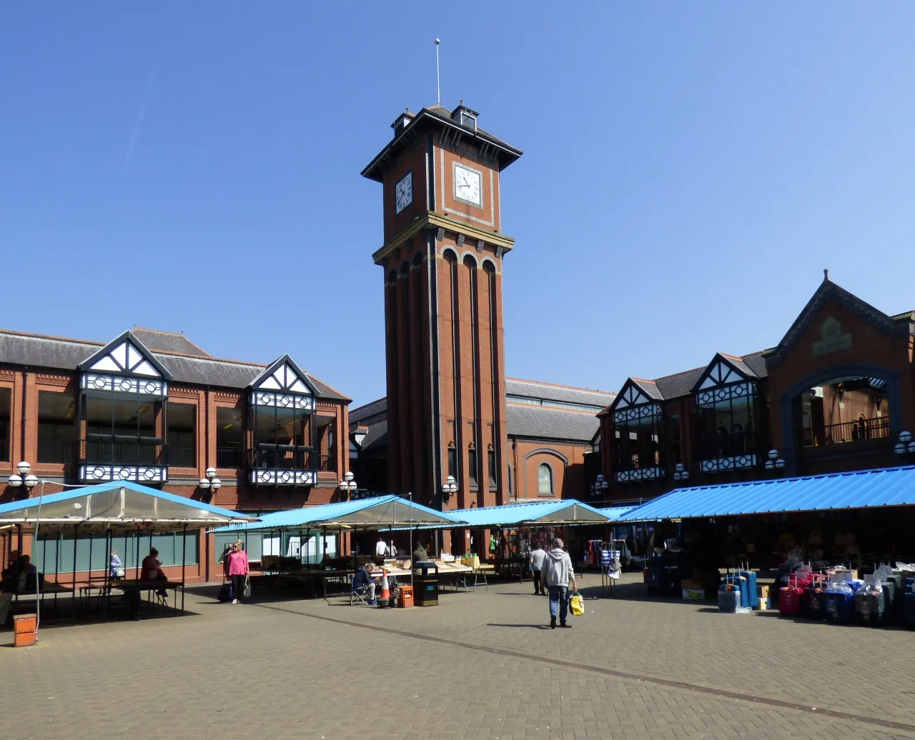 Photo showing: Possibly quiet as most people were at home watching the "Royal Wedding" instead of shopping.