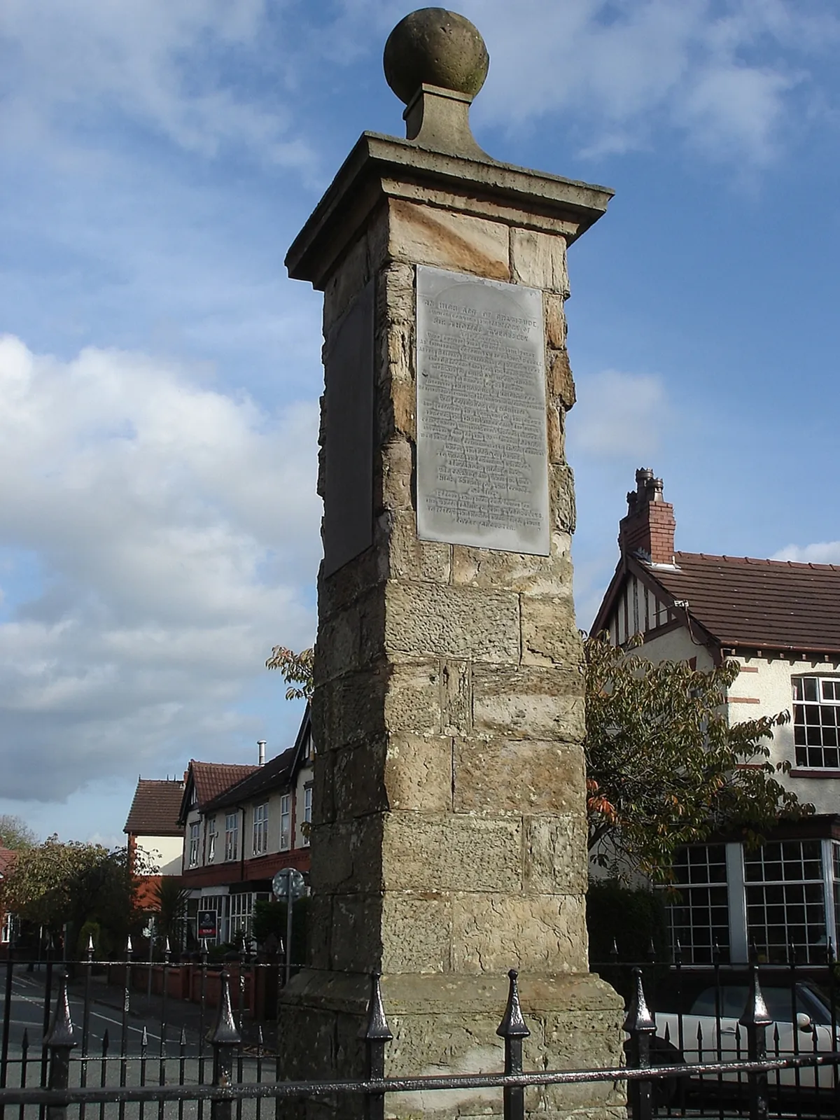 Photo showing: Monument to Sir Thomas Tyldesley, Royalist commander killed at the Battle of Wigan Lane, 25 August 1651. Erected by Alexander Rigby, High Sheriff of Lancashire.