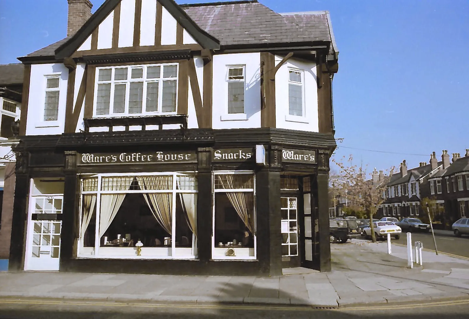 Photo showing: Ware's Coffee House, Hale