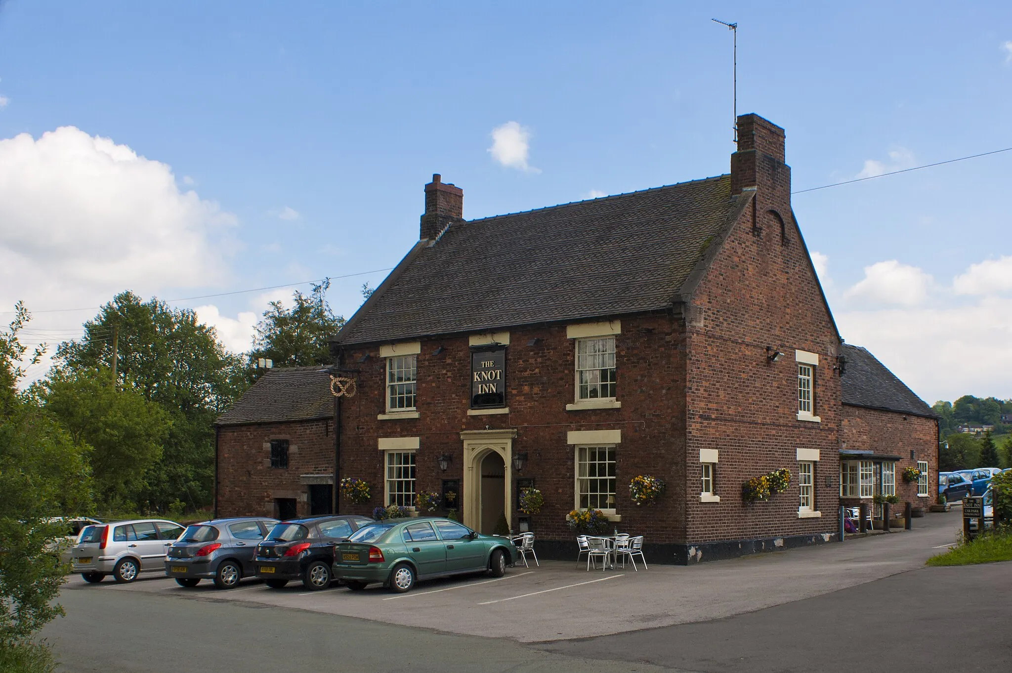 Photo showing: The Knott Inn at Rushton Spencer