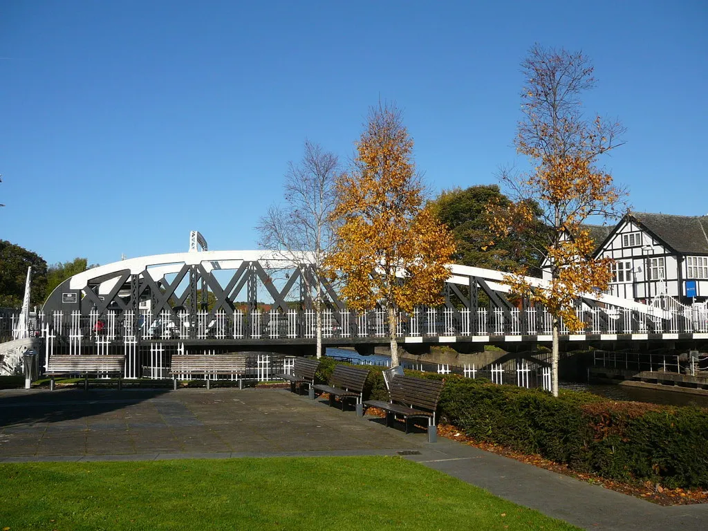 Photo showing: Town Bridge, Northwich