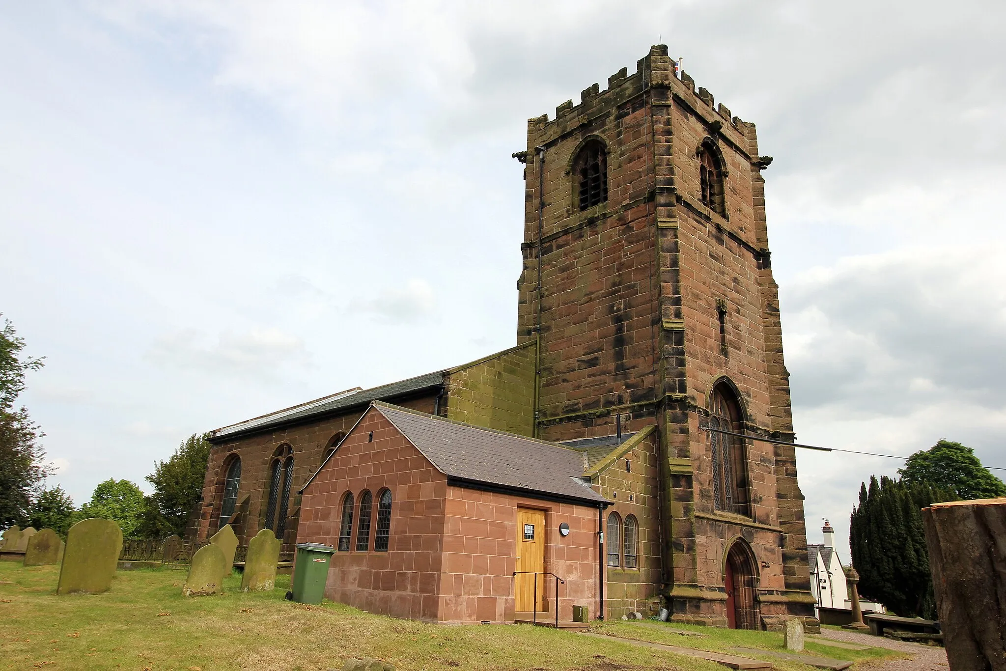 Photo showing: St Peter's Church, Little Budworth