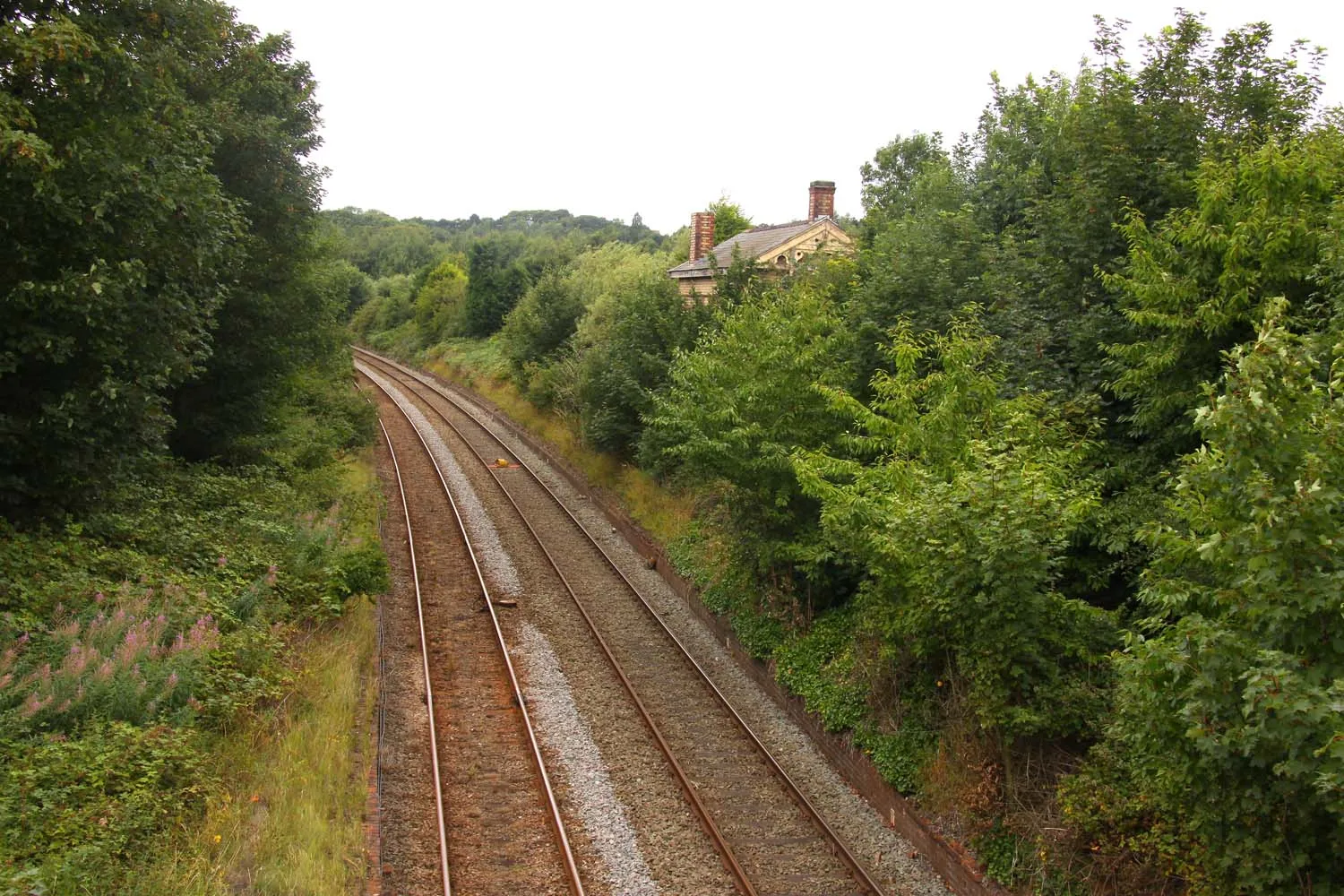 Photo showing: The former Burton Point Station