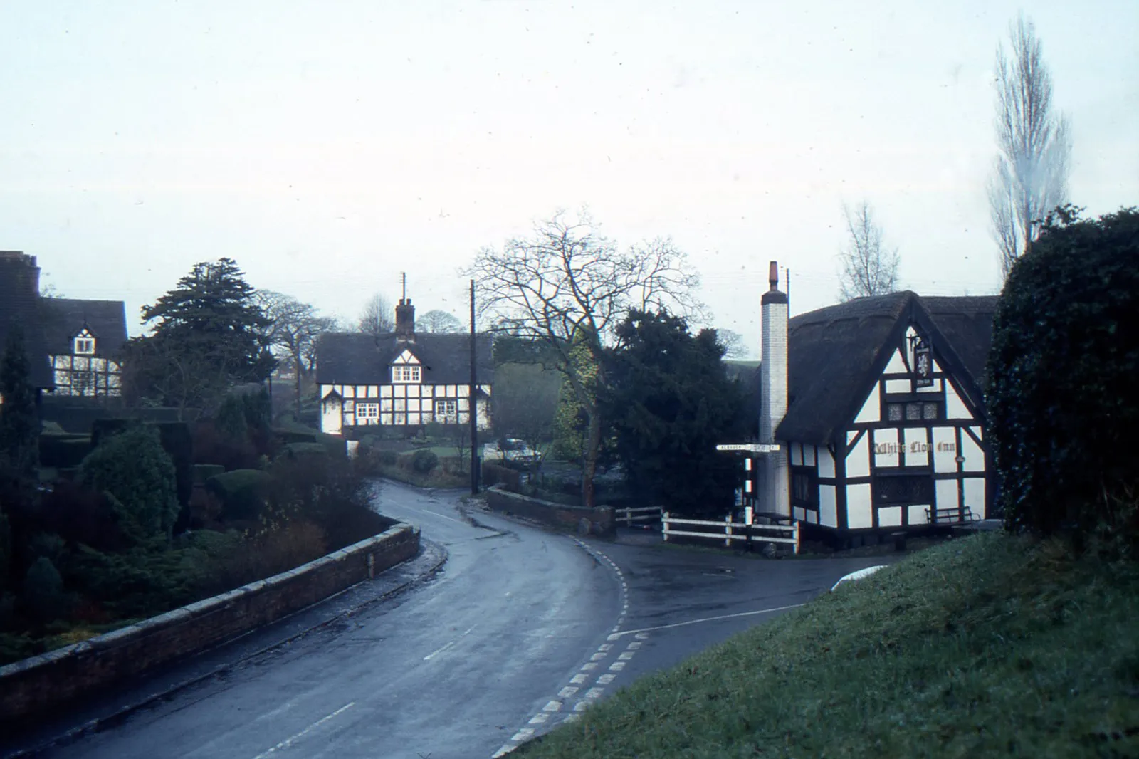 Photo showing: Barthomley: the village from the churchyard