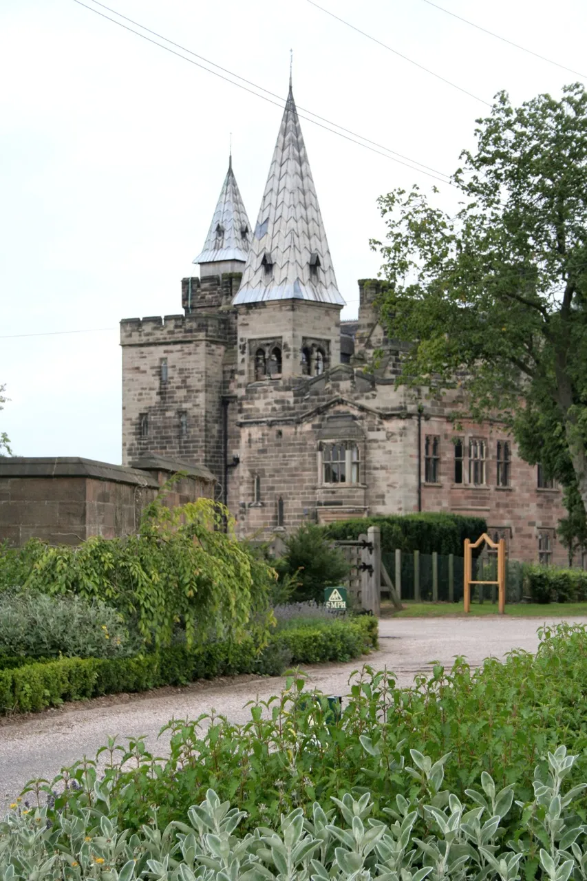 Photo showing: Alton Castle Side view of castle from the entrance in the village.