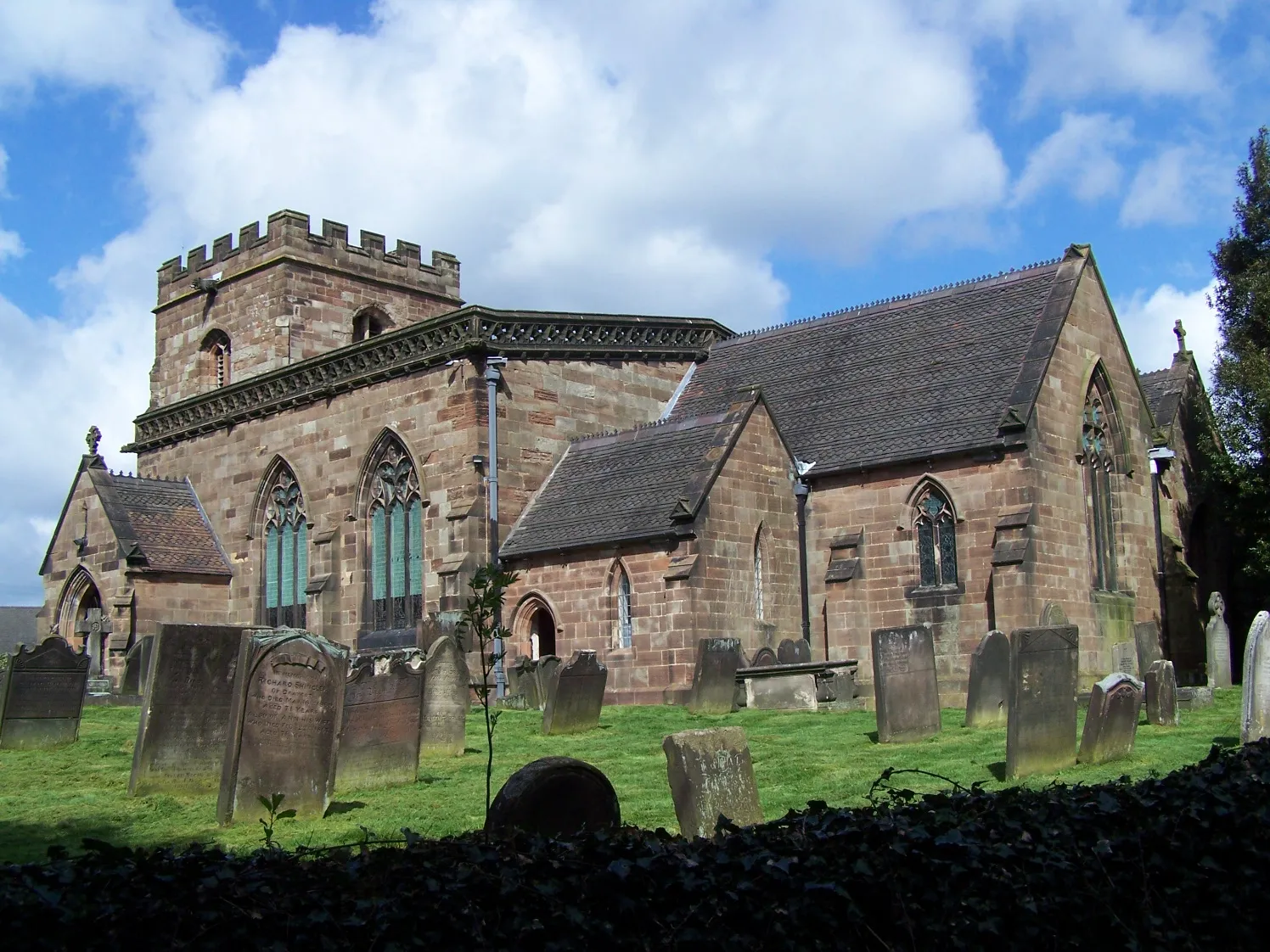Photo showing: St Margaret's parish church, Draycott-In-The-Moors, Staffordshire, seen from the southeast