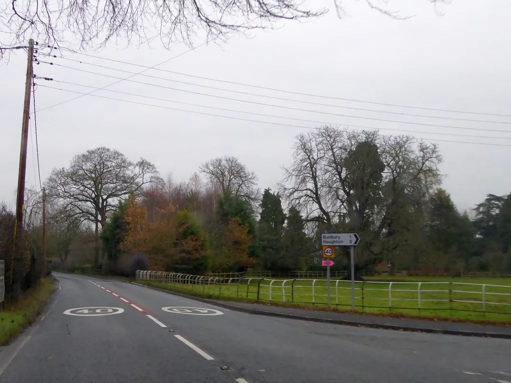 Photo showing: Road to Bunbury from Spurstow