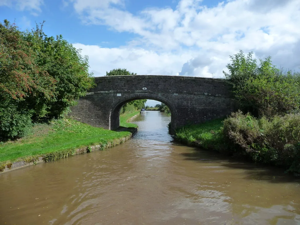 Photo showing: Benyon's Bridge [No 4], Middlewich Branch