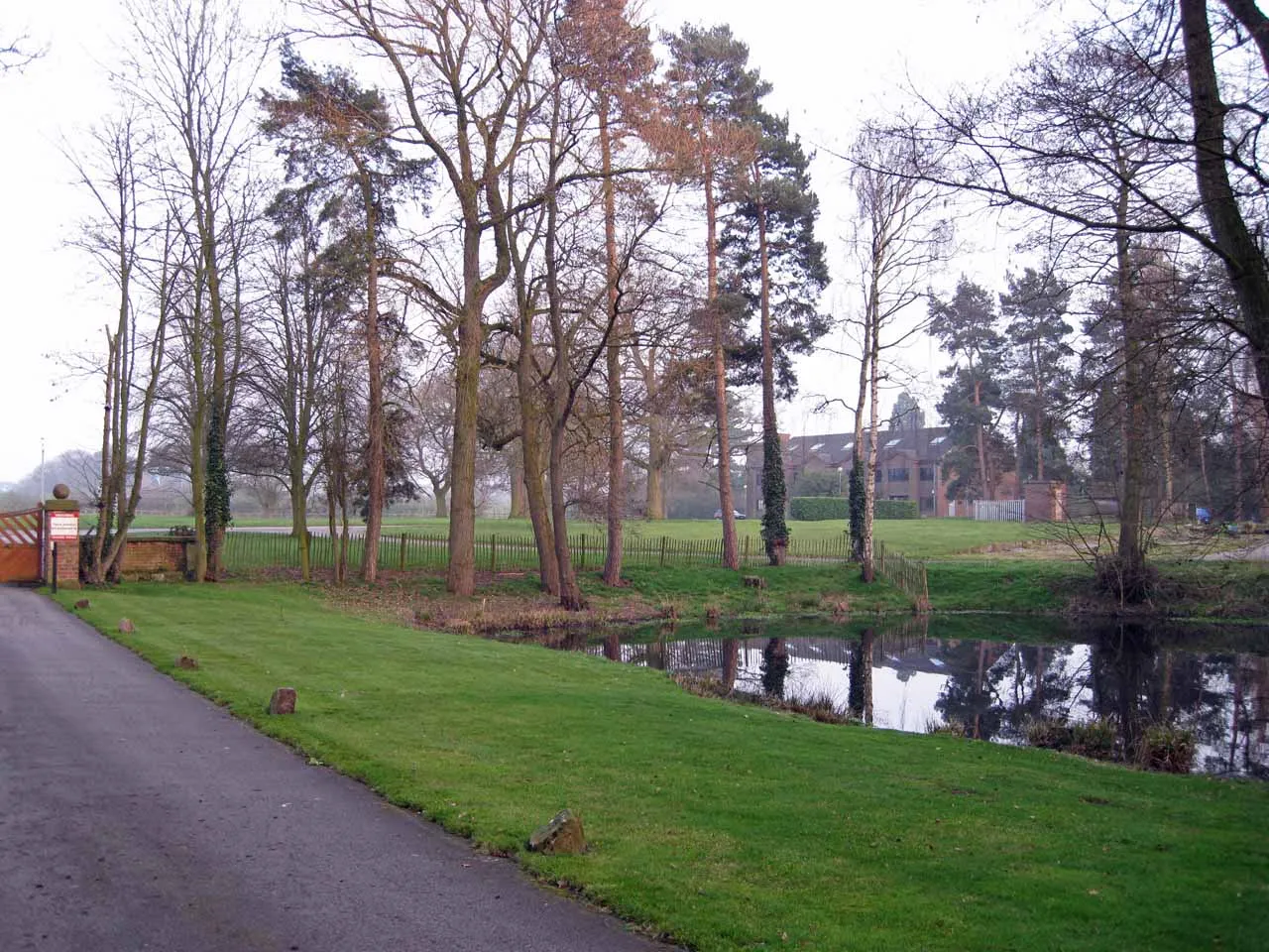 Photo showing: Entrance to Somerford Booths Hall