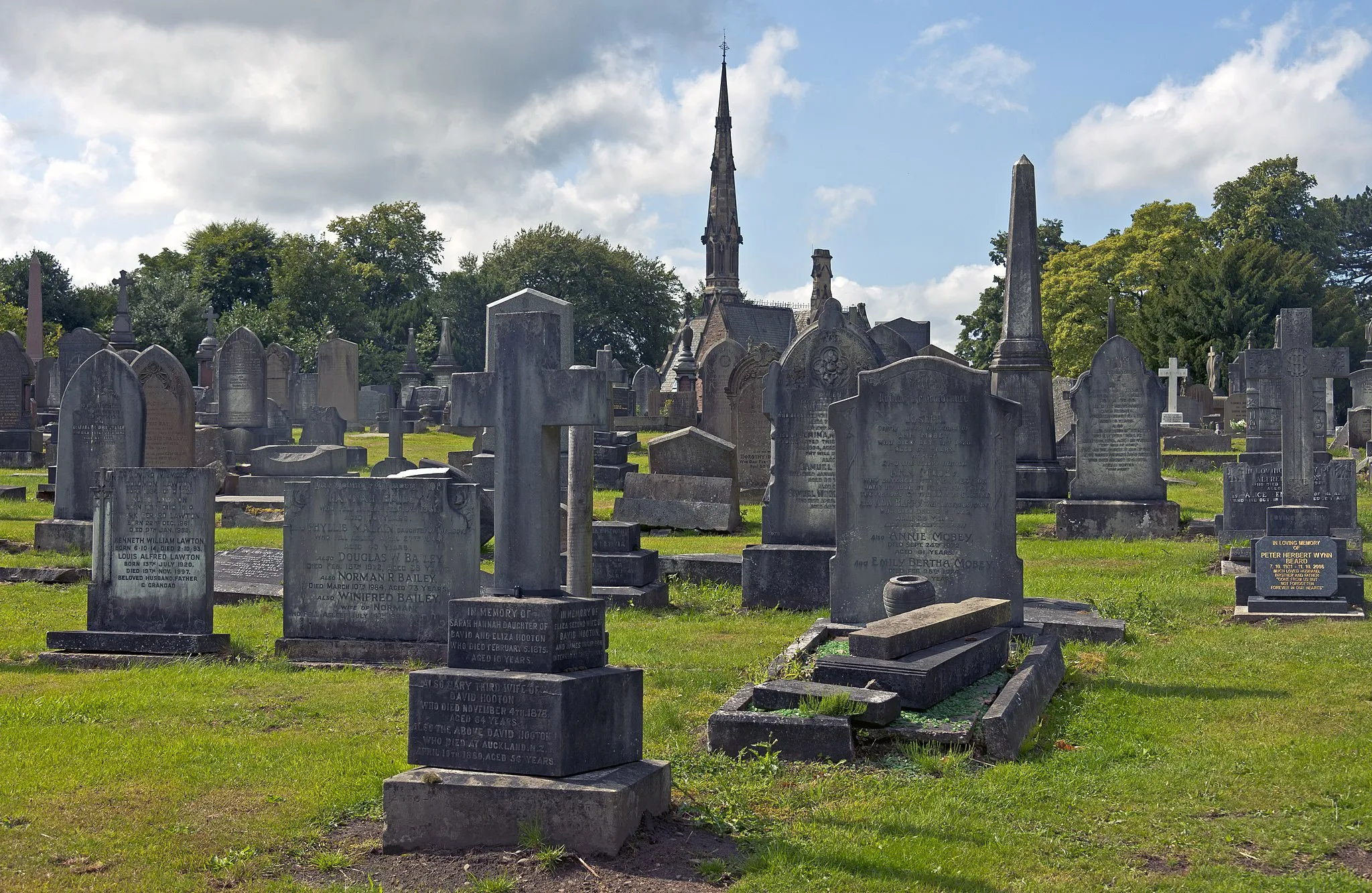 Photo showing: Macclesfield Cemetery and chapel from just east of the crematorium and above the parking lot/car park.