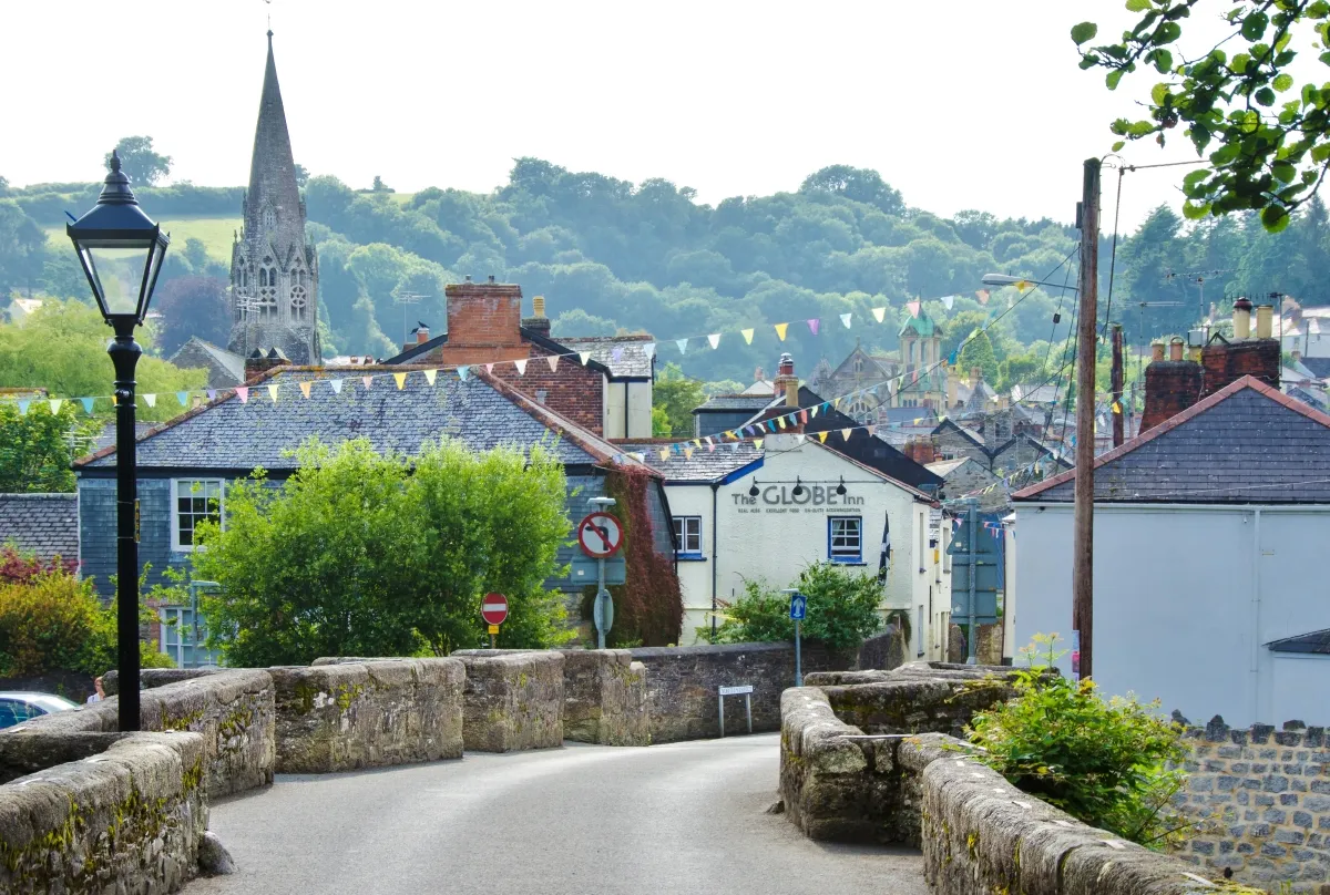 Photo showing: Lostwithiel: View across Respryn Bridge