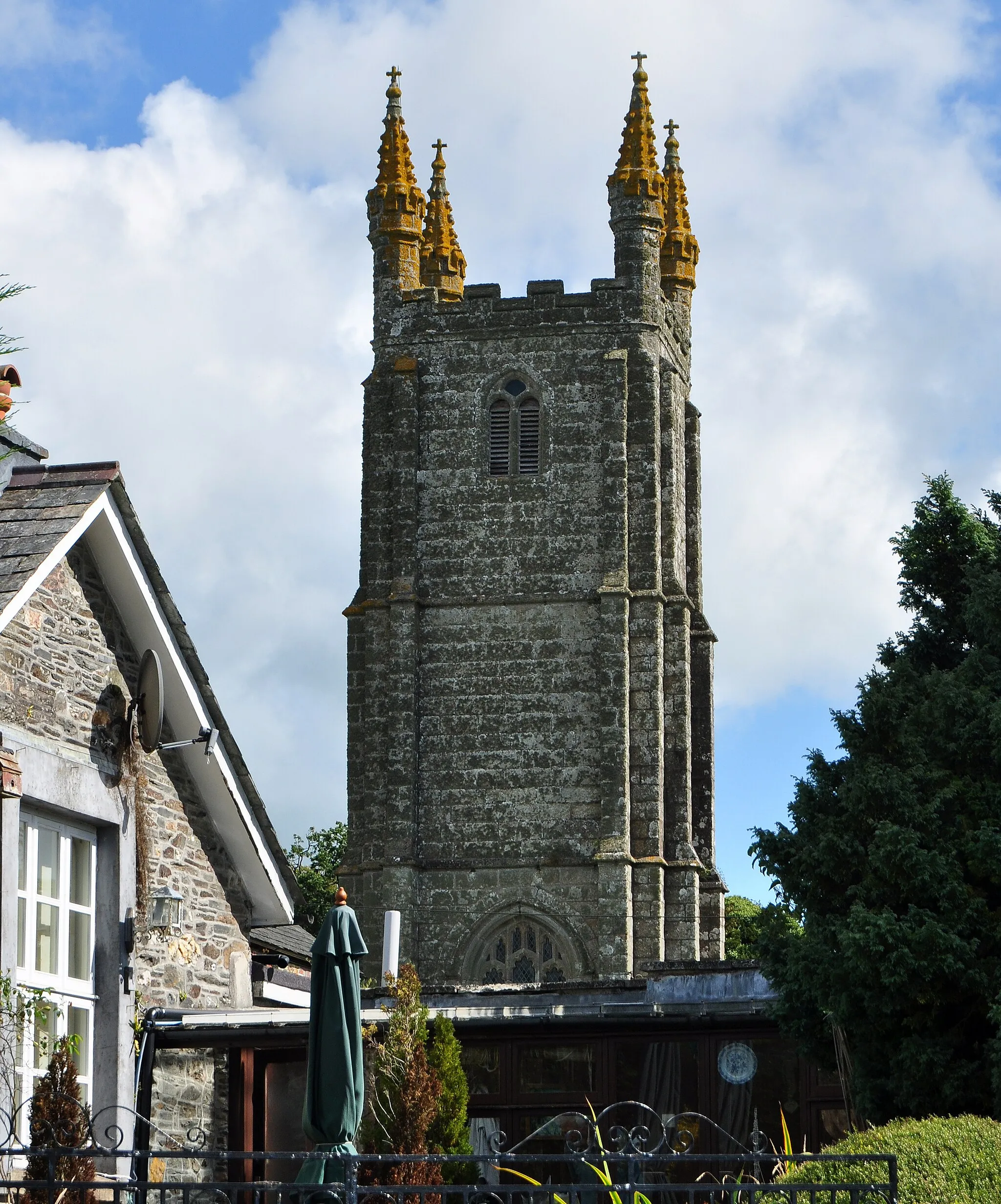 Photo showing: West tower of St Mary's parish church, Sydenham Damerel, Devon, seen from the west