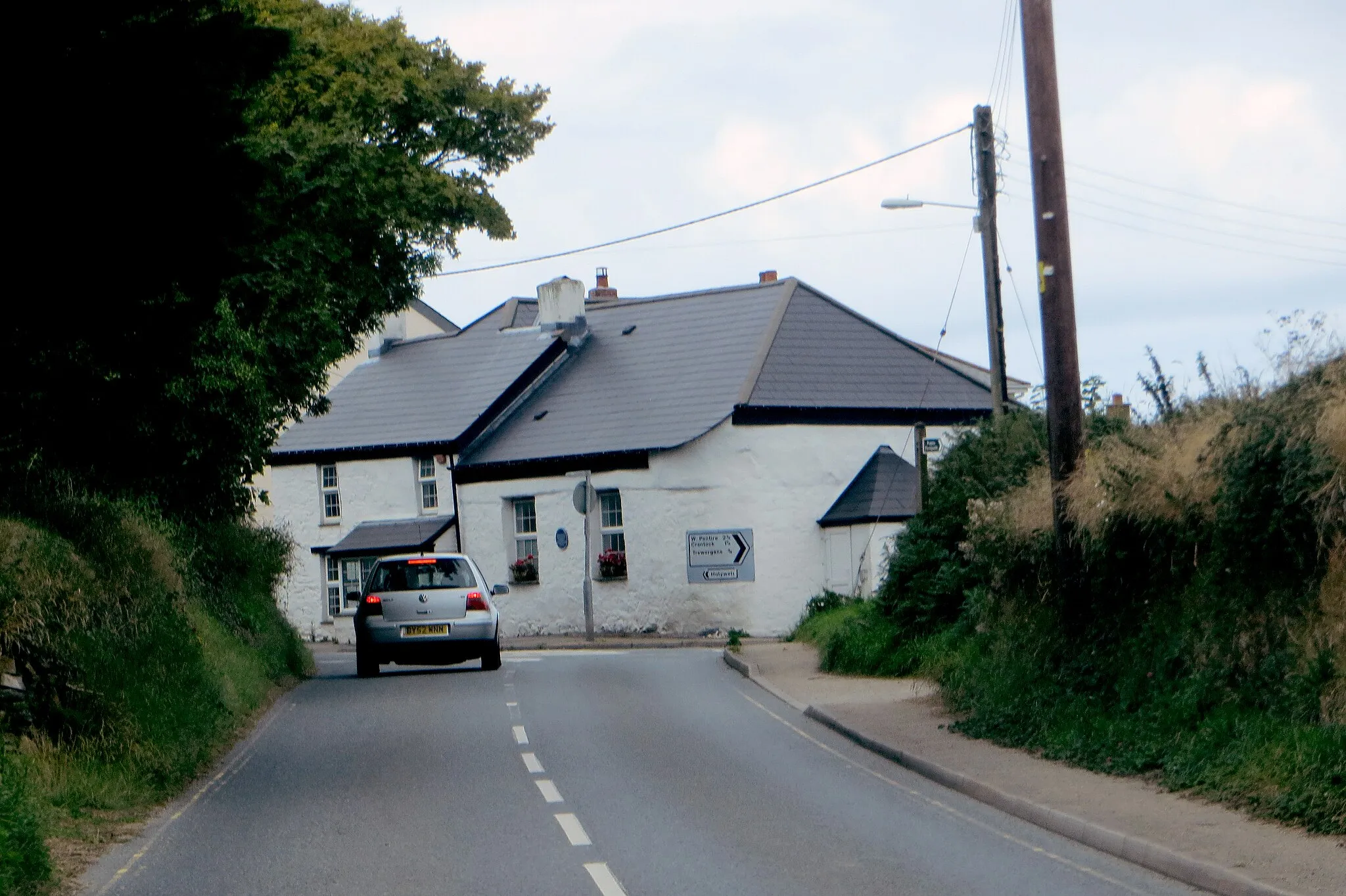 Photo showing: Approaching Cubert