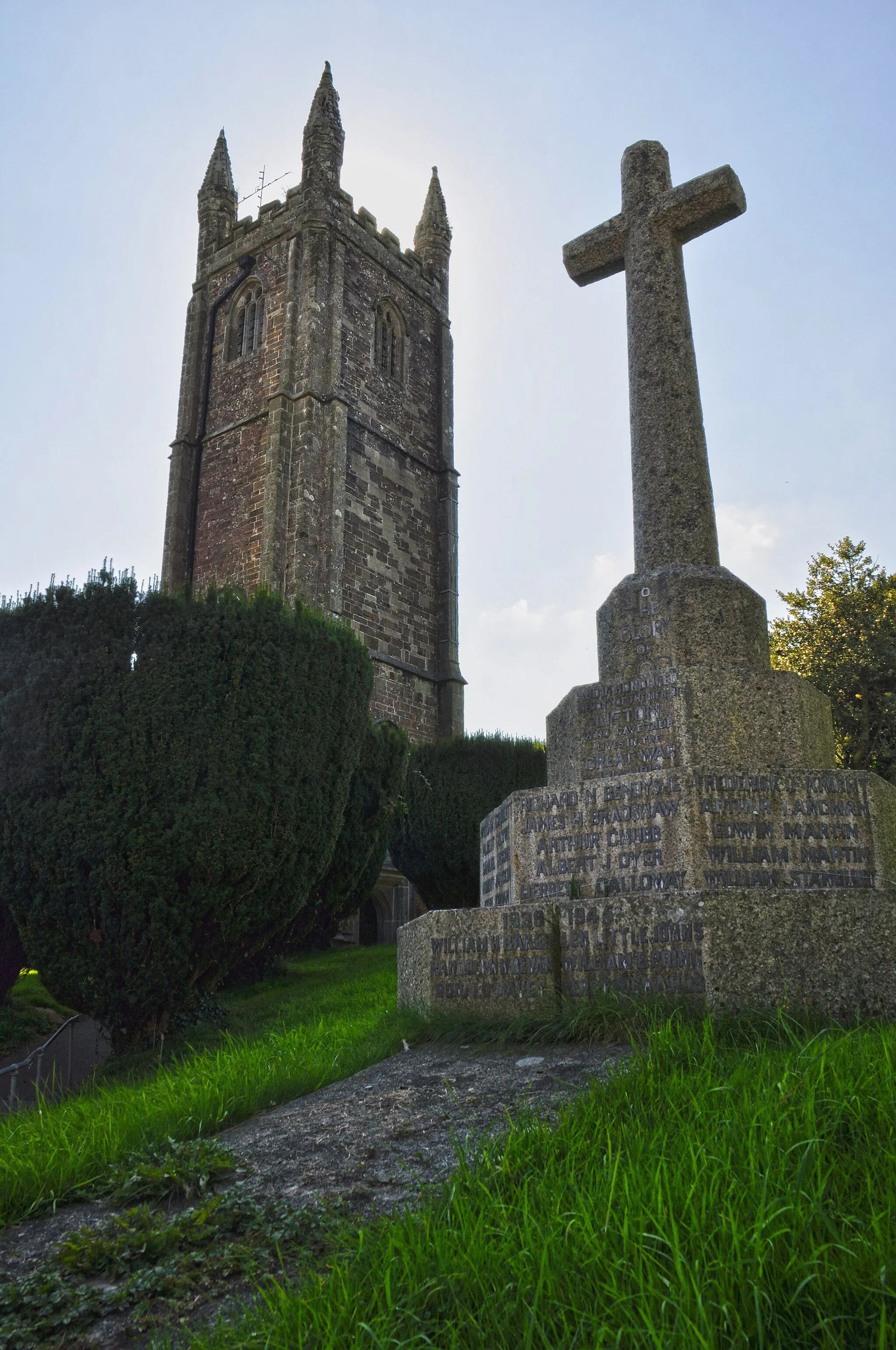 Photo showing: This is a photo of listed building number 1449703.