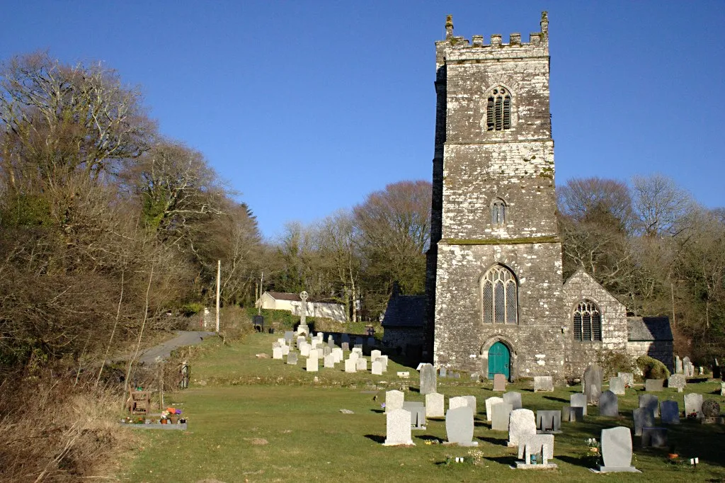 Photo showing: St Julitta's parish church, Lanteglos, near Camelford, Cornwall, seen from the west