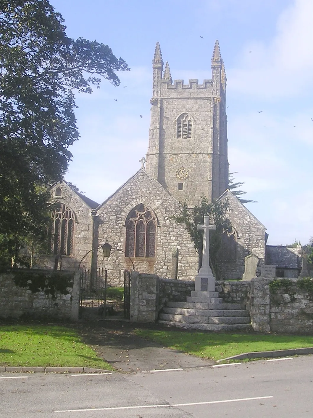 Photo showing: Stithians Church. Photograph taken by David Dunstan on 1 October 2006.