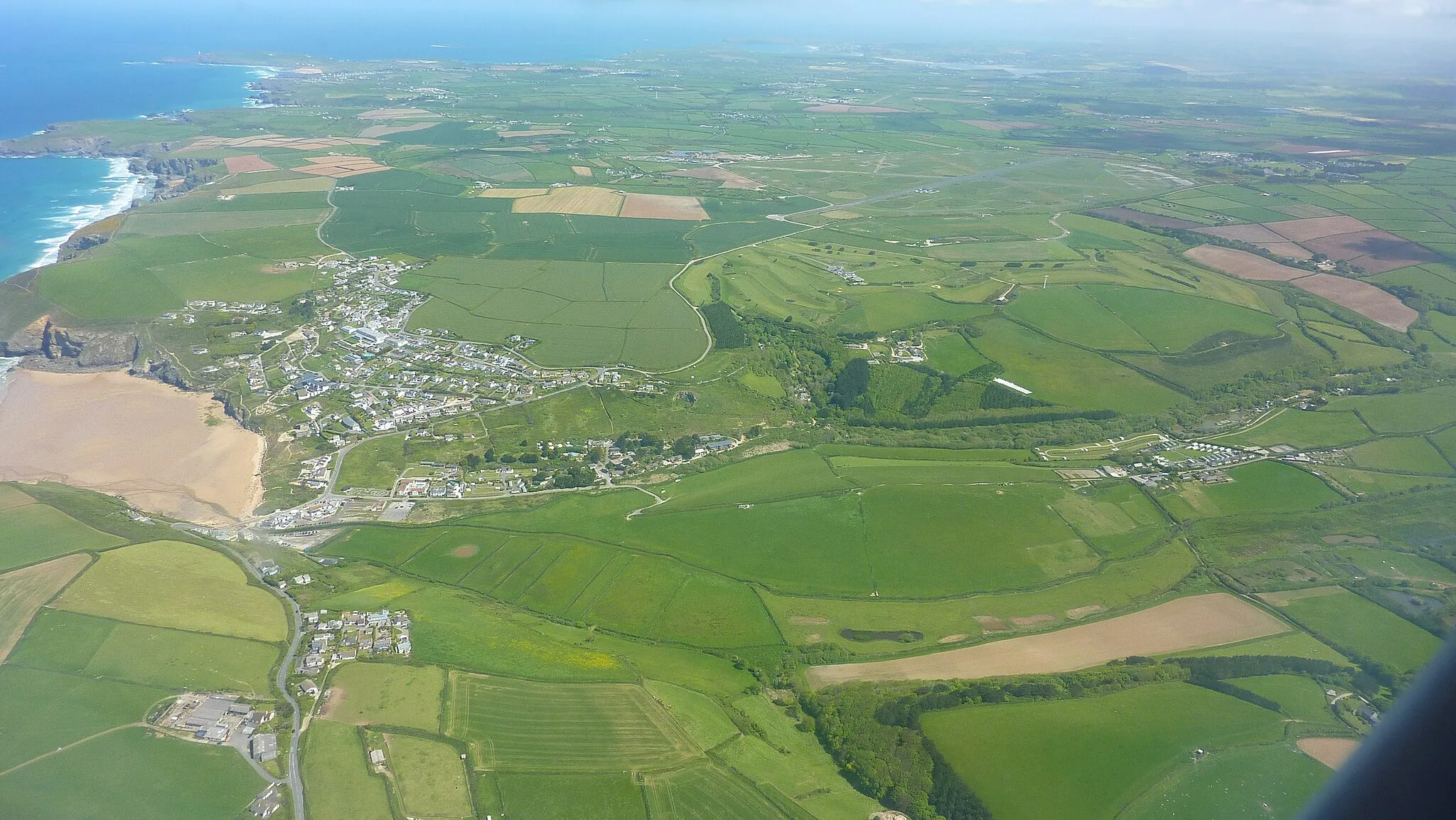 Photo showing: Landscape Around Trenance