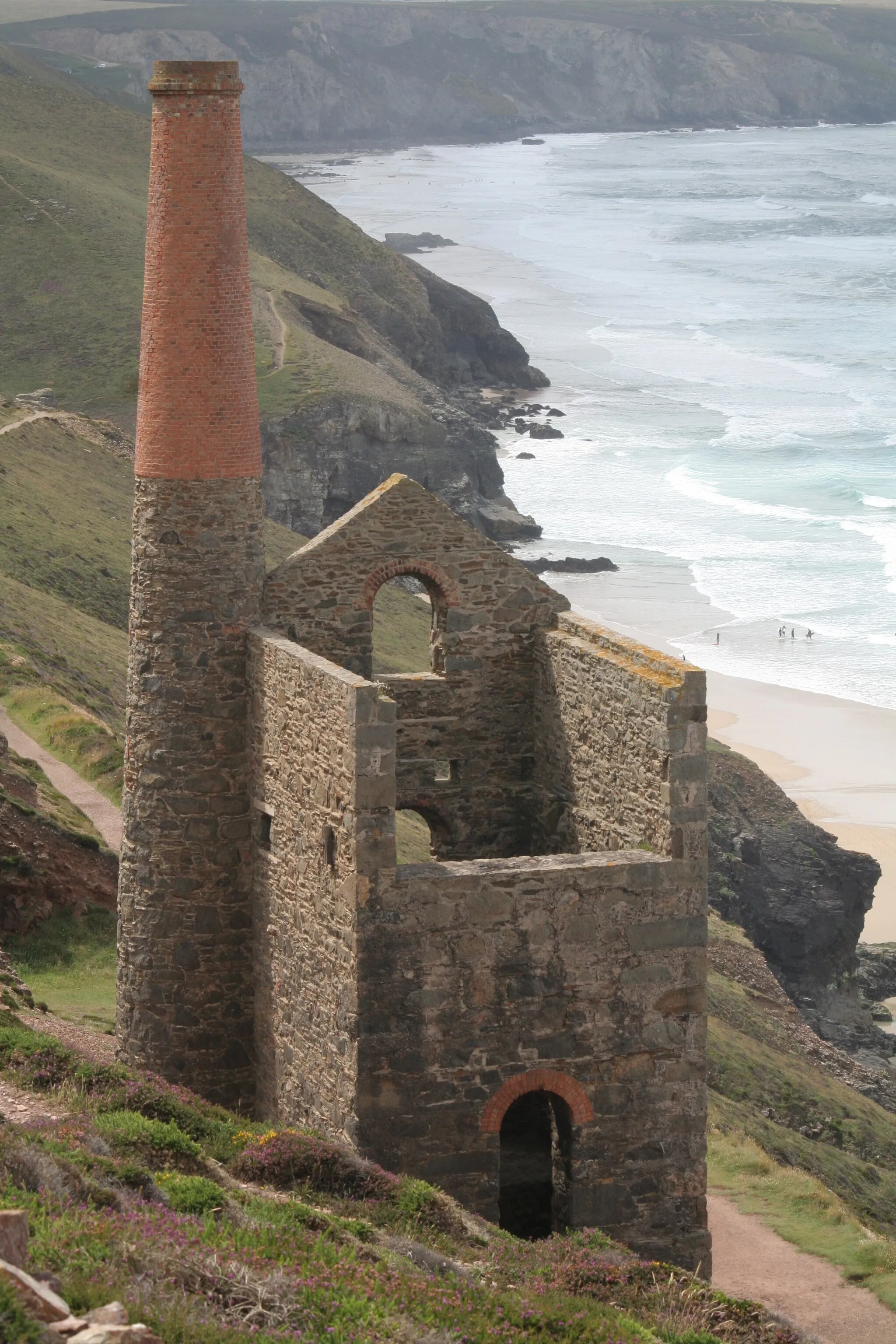 Photo showing: A tin mine, Wheal Coates, on the north Cornish coast between St Agnes and Porthtowan