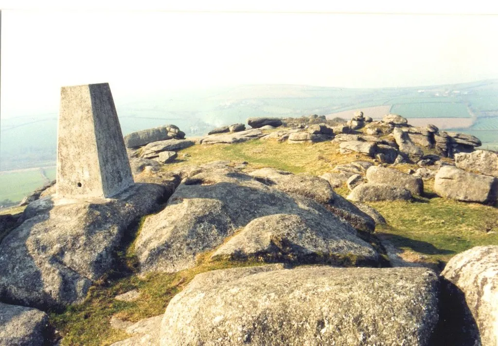 Photo showing: Helman Tor triangulation pillar