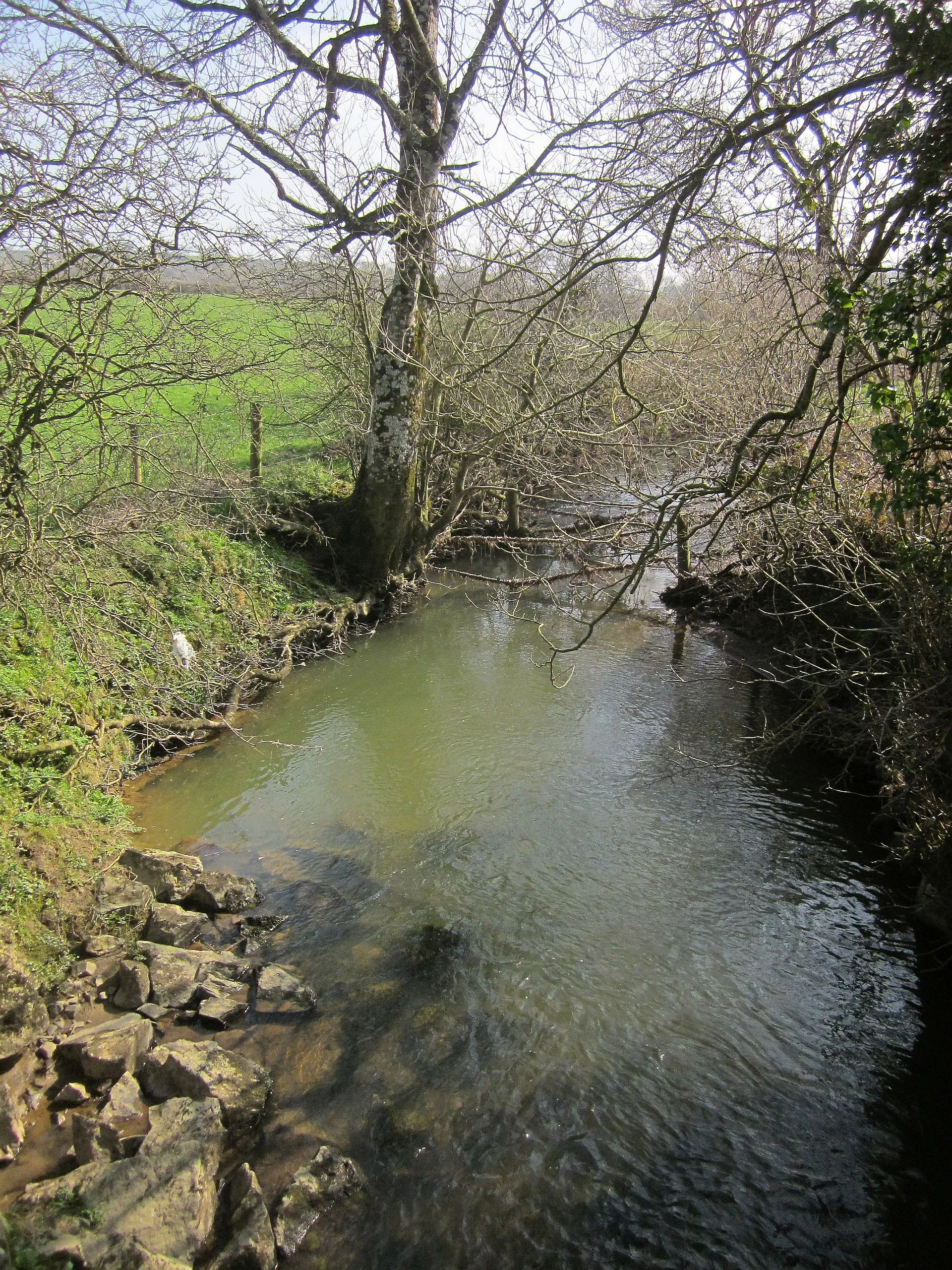 Photo showing: Caudworthy Water