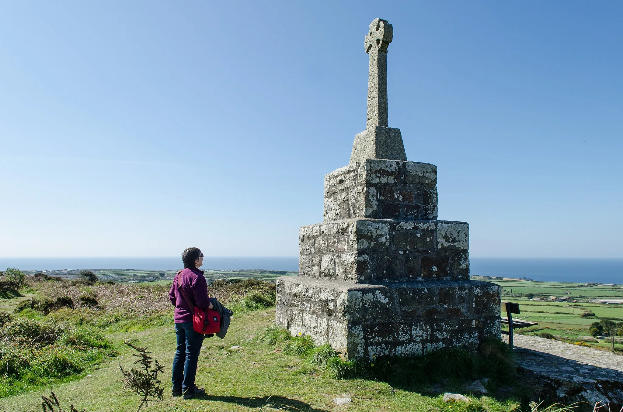 Photo showing: Tregonning Hill - World War One Memorial