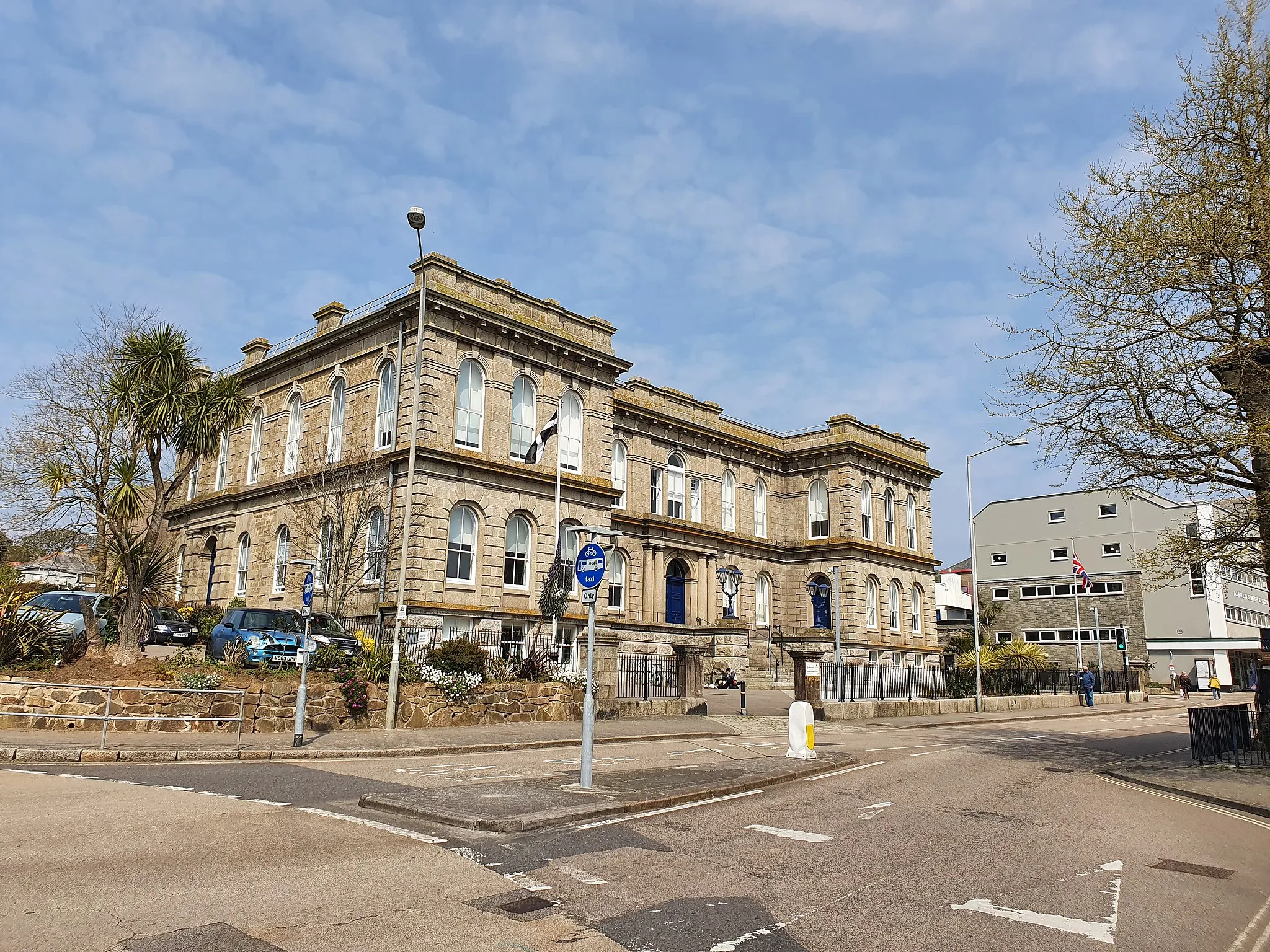 Photo showing: St John's Hall, Penzance, Cornwall in April 2021