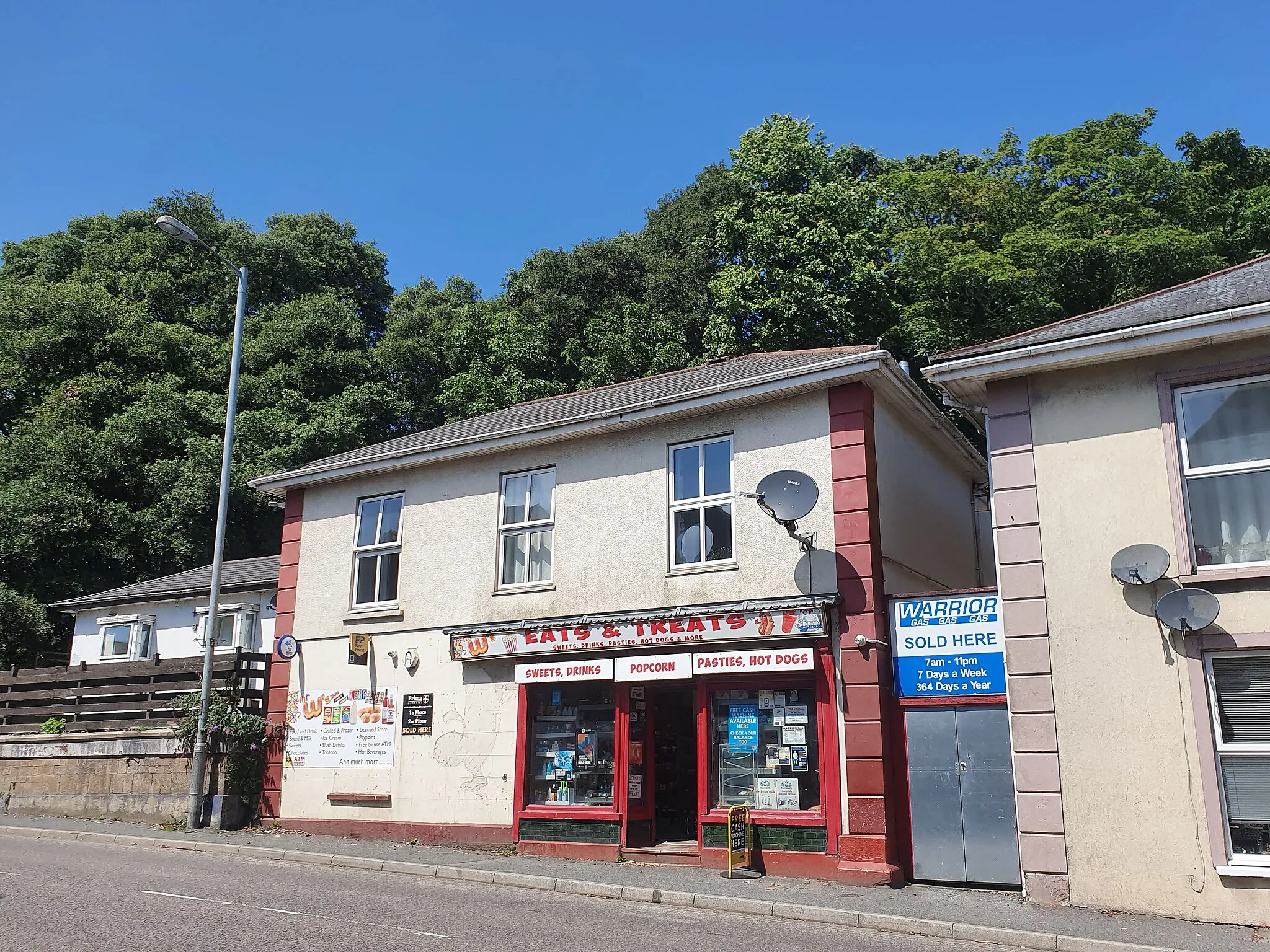 Photo showing: Convenience store, Pendarves Street, Tuckingmill, Camborne, Cornwall - July 2022