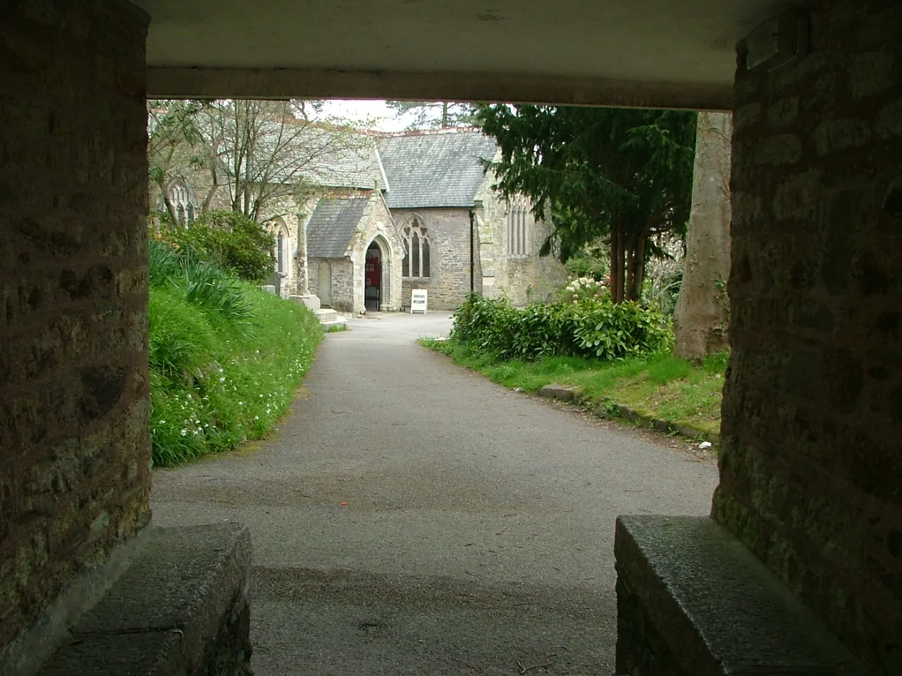 Photo showing: The Entrance to Kenwyn Church