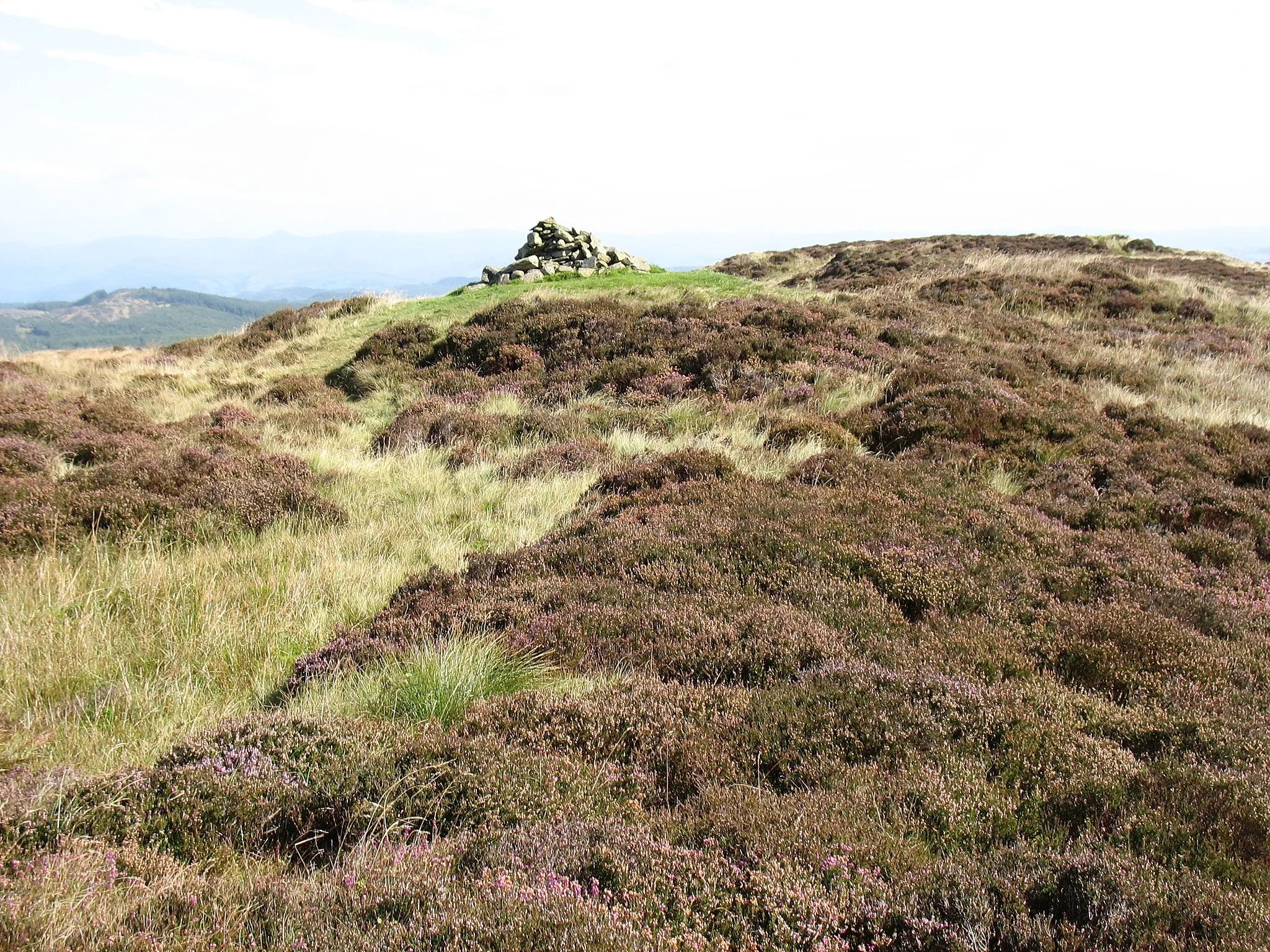 Photo showing: The cairn on Top o'Selside