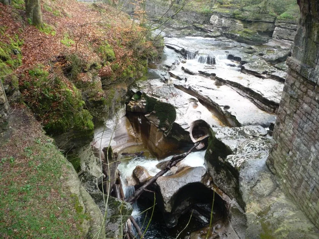 Photo showing: Coopkarnel, under the road bridge