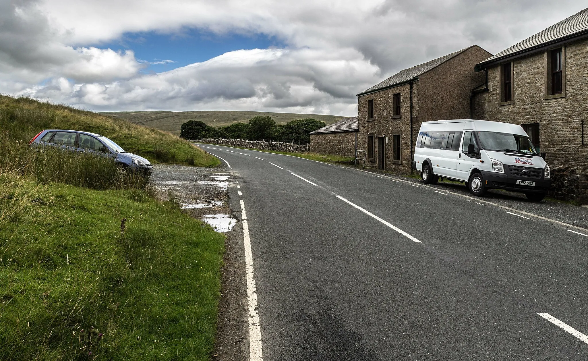 Photo showing: Blea Moor Road