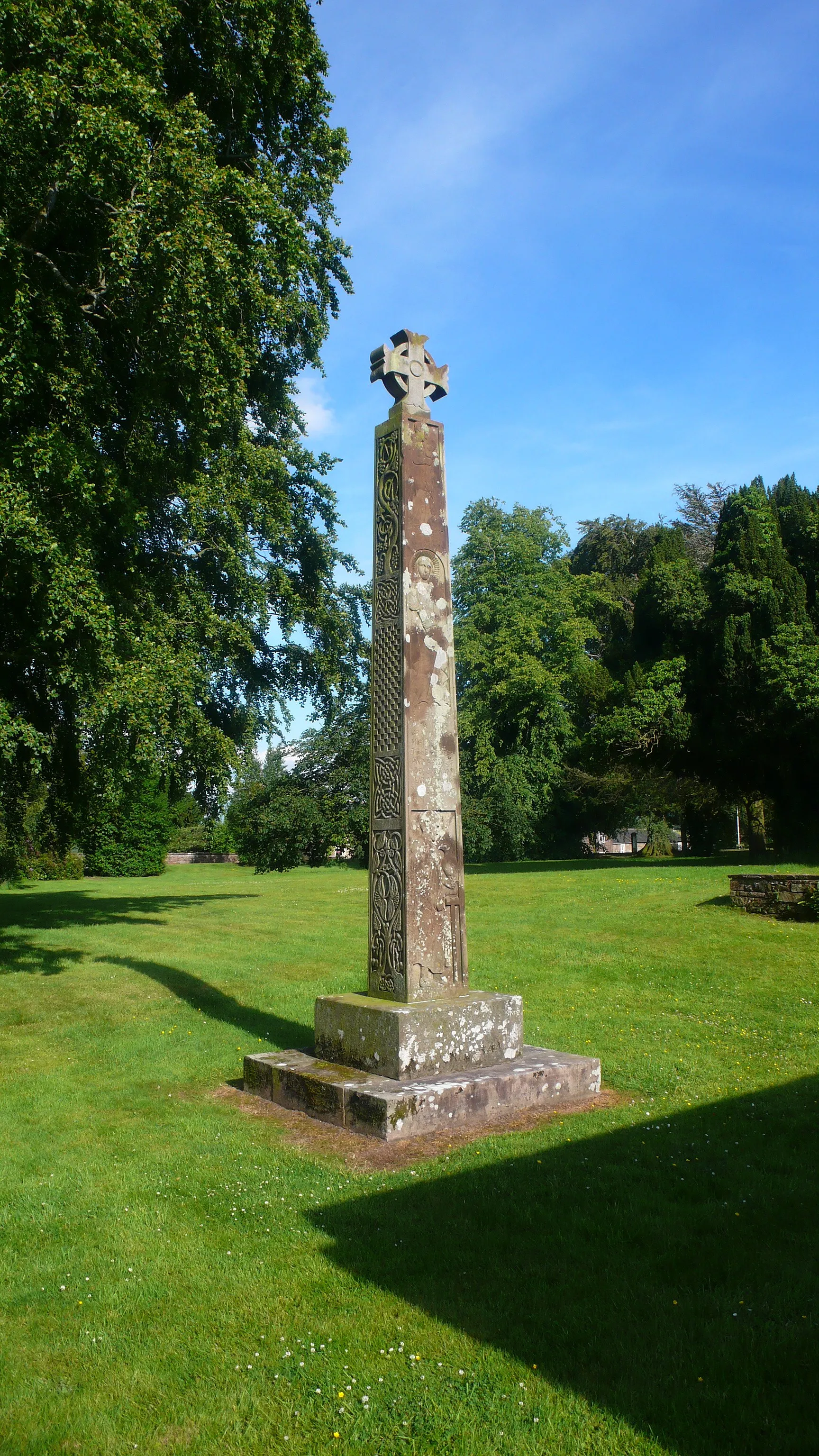 Photo showing: Losh copy of Bewcastle cross