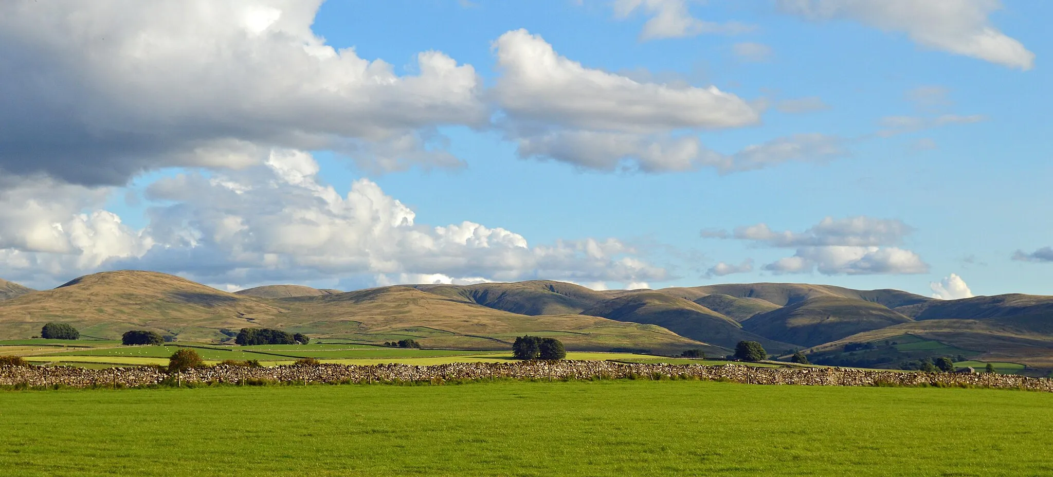 Photo showing: Panorama of Howgill Fells at sunset from Raisgill