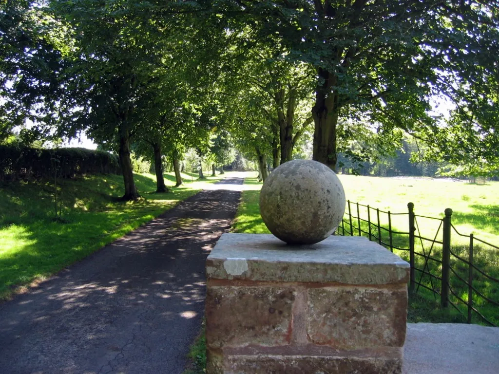 Photo showing: Drive to Scaleby Castle