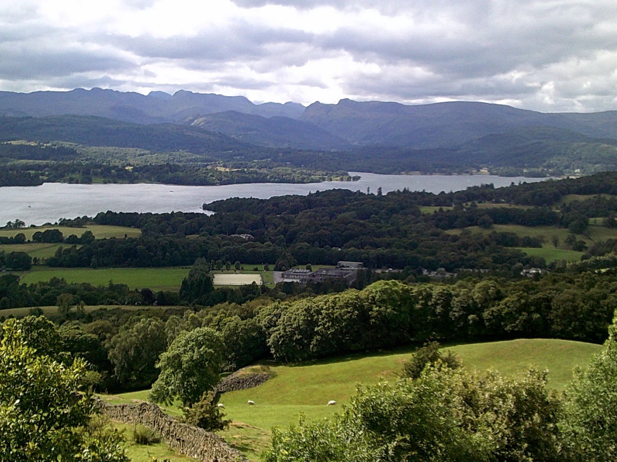 Photo showing: Lakeland peaks from Orrest Head