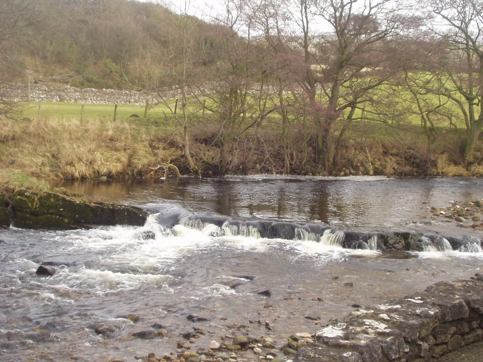Photo showing: River Eden near my grandparents house in Kirkby Stephen [2006], By Gus Stephens