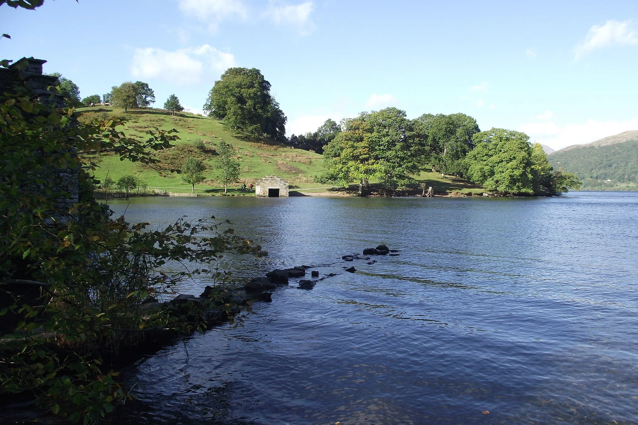 Photo showing: Boathouses, High Wray Bay, Windermere