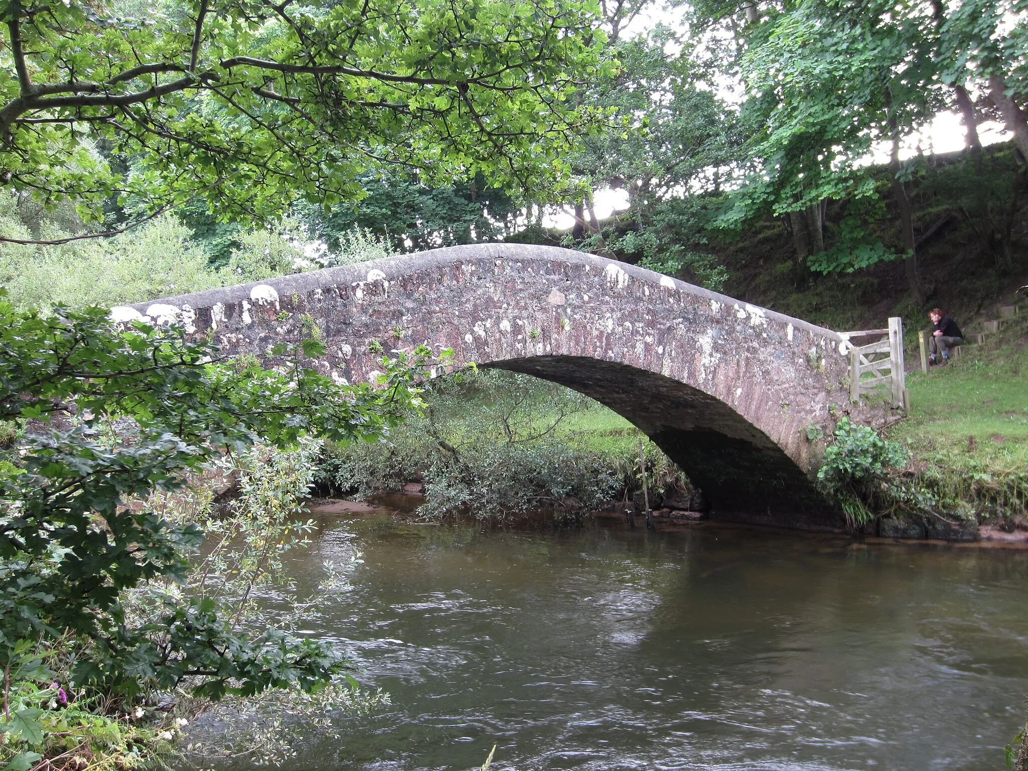 Photo showing: Drigg Holme packhorse bridge over the River Irt in Cumbria