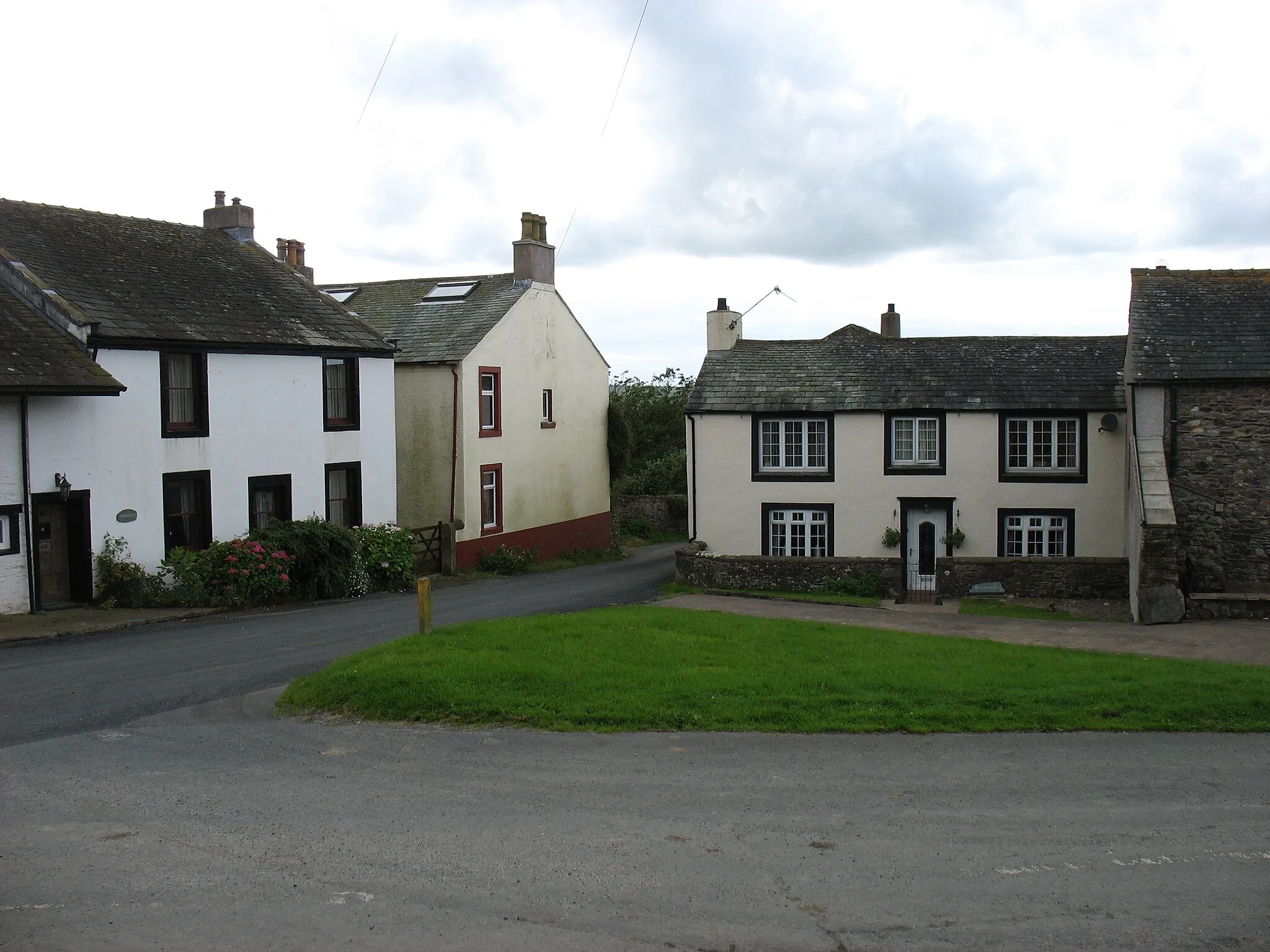 Photo showing: Mockerkin village centre