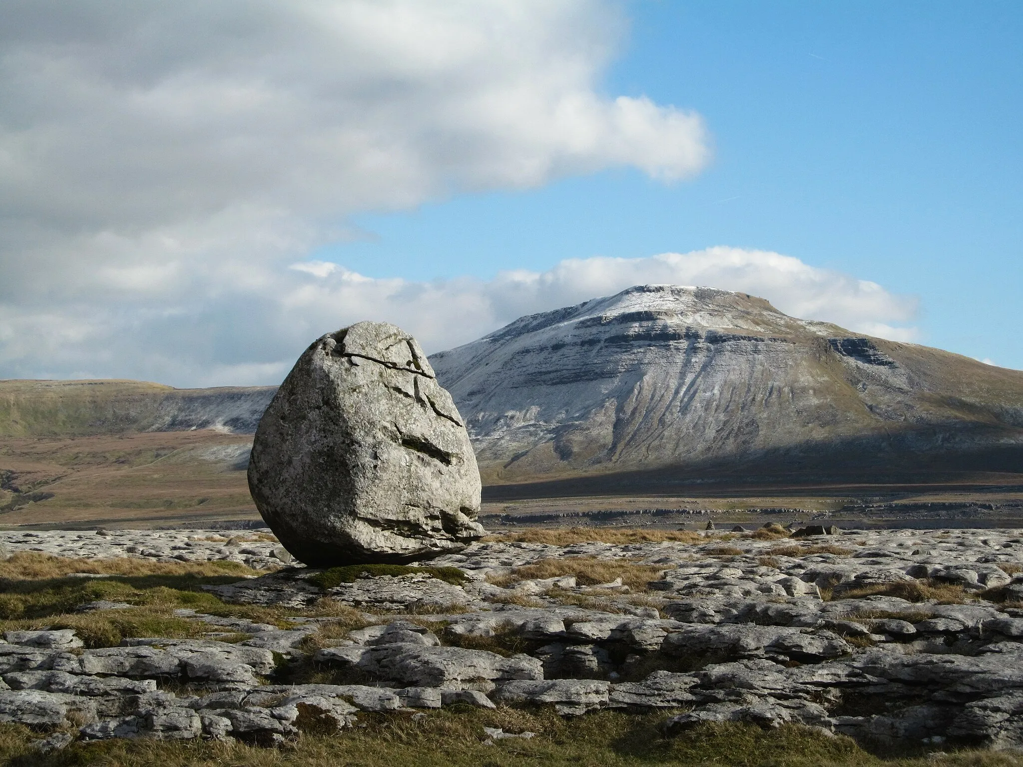 Photo showing: 'Famous' erratic at Rantree Moss