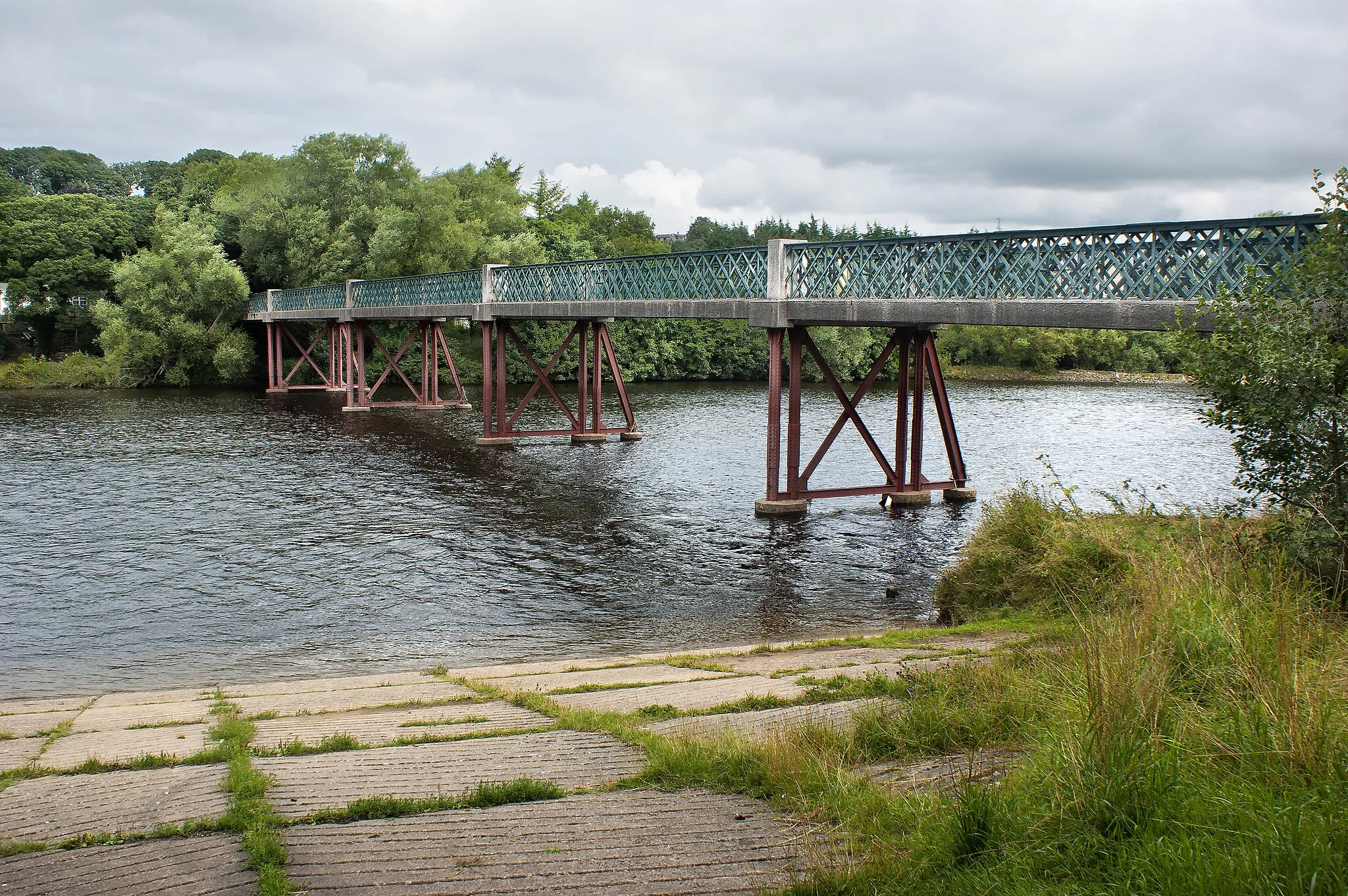 Photo showing: A narrow bridge over the River Lune