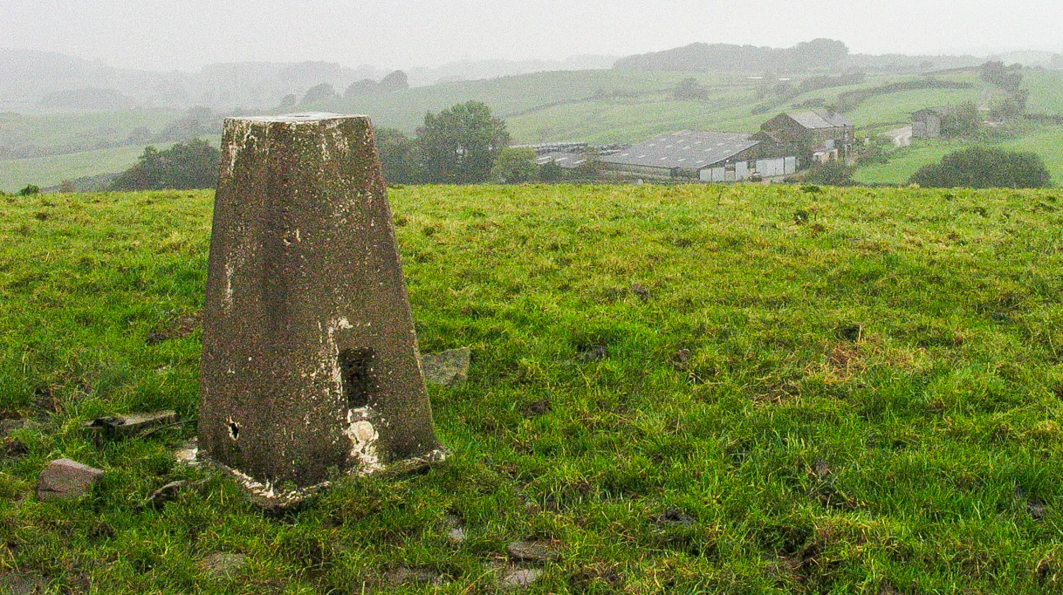 Photo showing: Trig point of West Field