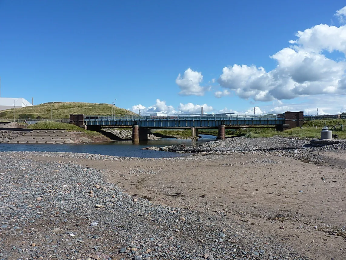 Photo showing: Bridge over the Calder