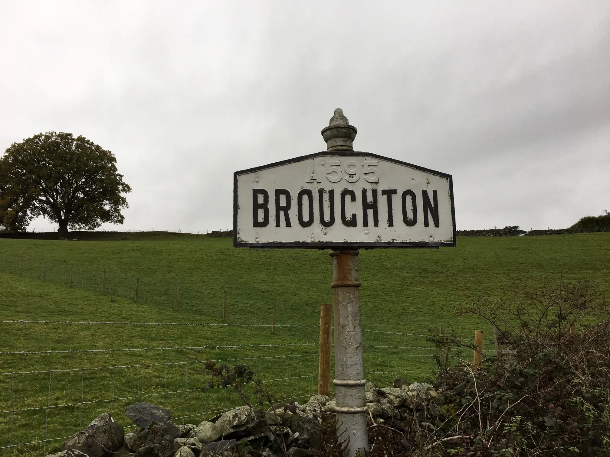 Photo showing: Sign on C5009 heading into Broughton-in-Furness